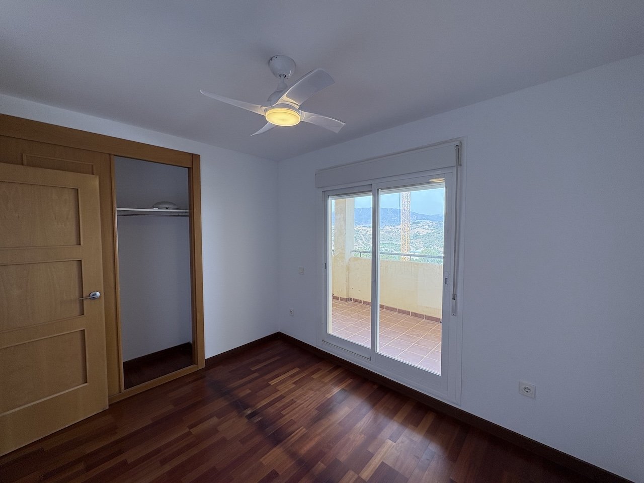 apartment-painting-decorating-la-cala-de-mijas-superior-finishings-7.jpeg