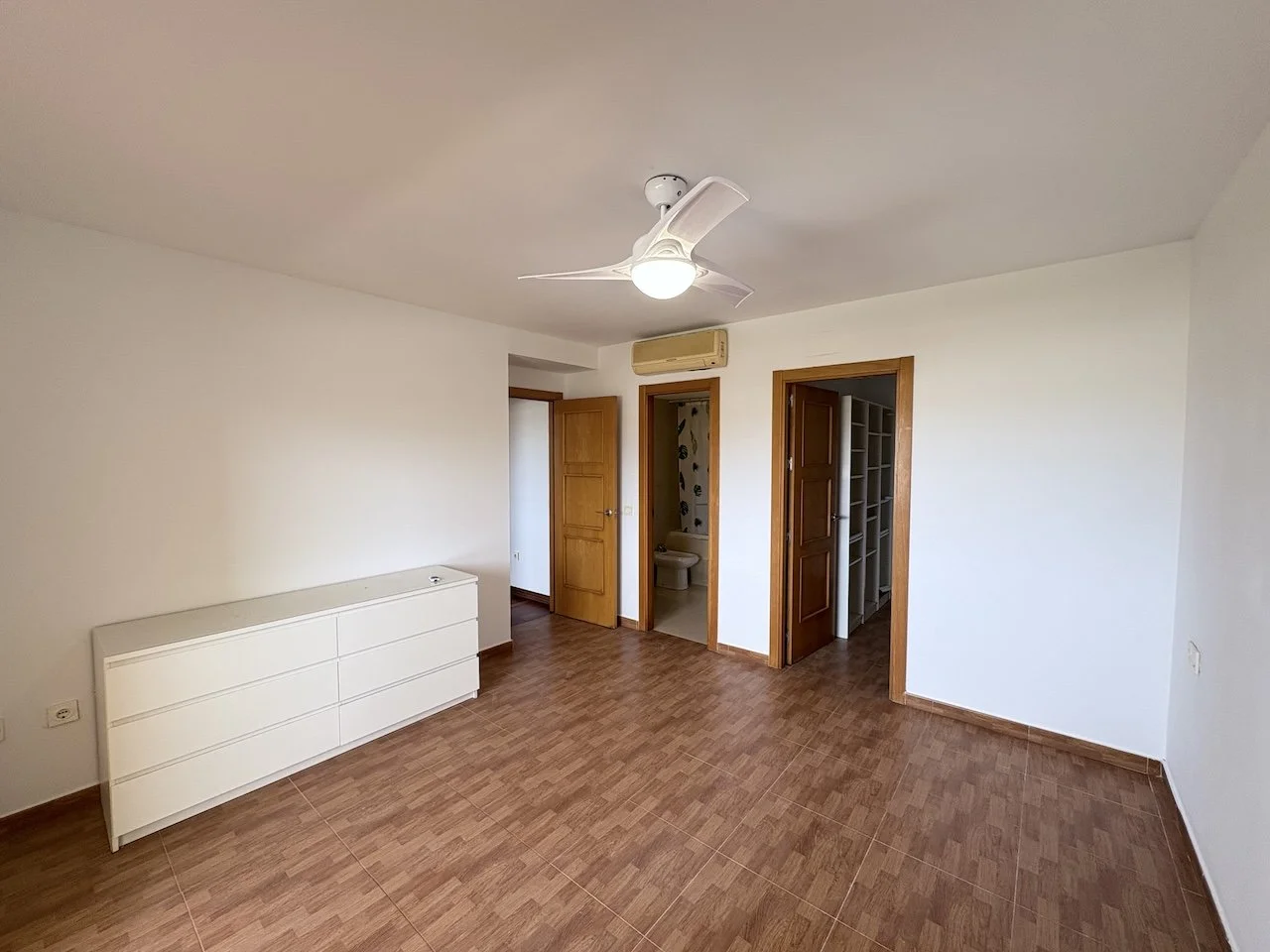apartment-painting-decorating-la-cala-de-mijas-superior-finishings-10.jpeg