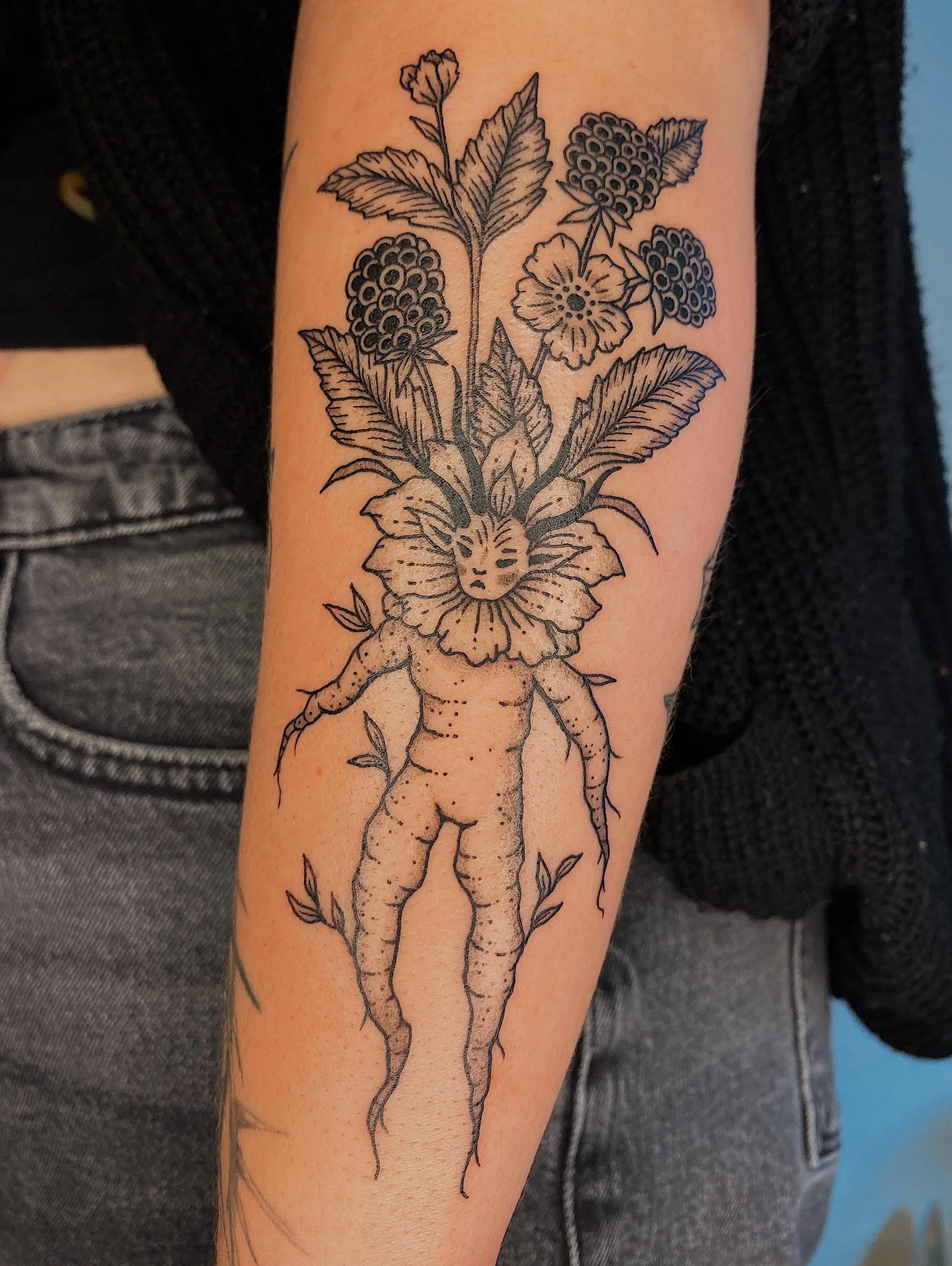 Plant goblin for Abbie!! I had SO MUCH fun diving back into my fav Spiderwick world to get inspo for this fella!! Thank you for the trust Abbie!! ❤️❤️