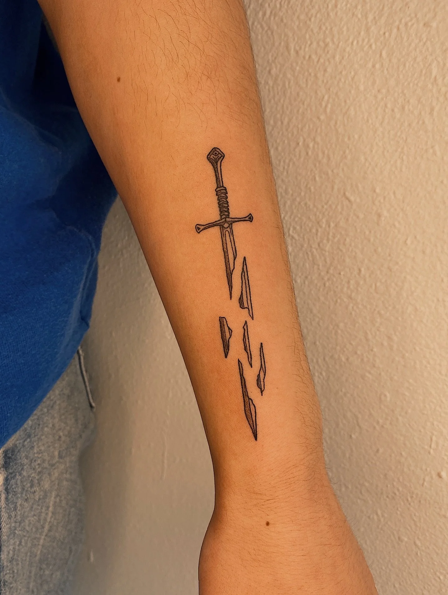 The shards of Narsil for Nina&rsquo;s first tattoo! 🗡️