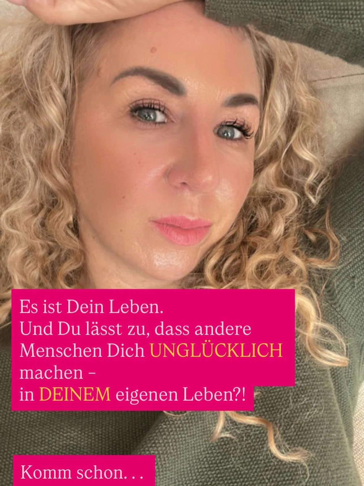 Niemand lebt Dein Leben au&szlig;er Dir.
Und trotzdem erlauben so viele Frauen,
dass andere dar&uuml;ber bestimmen,
wie sie sich f&uuml;hlen.

Nicht, weil sie schwach sind.
Sondern weil sie gelernt haben,
sich selbst hinten anzustellen.

Selbstwirksa