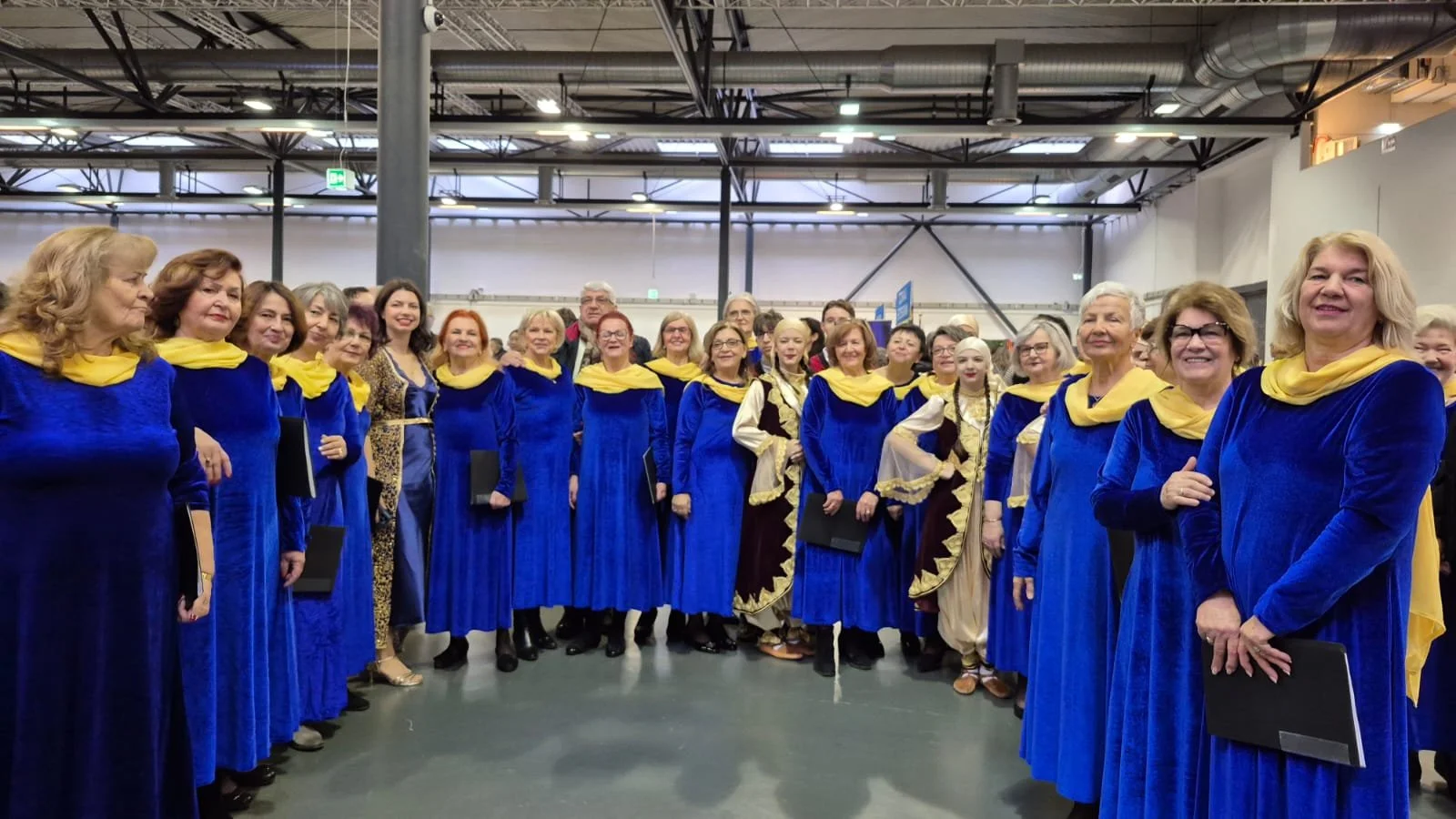 Frauen-Chor bei RISE!