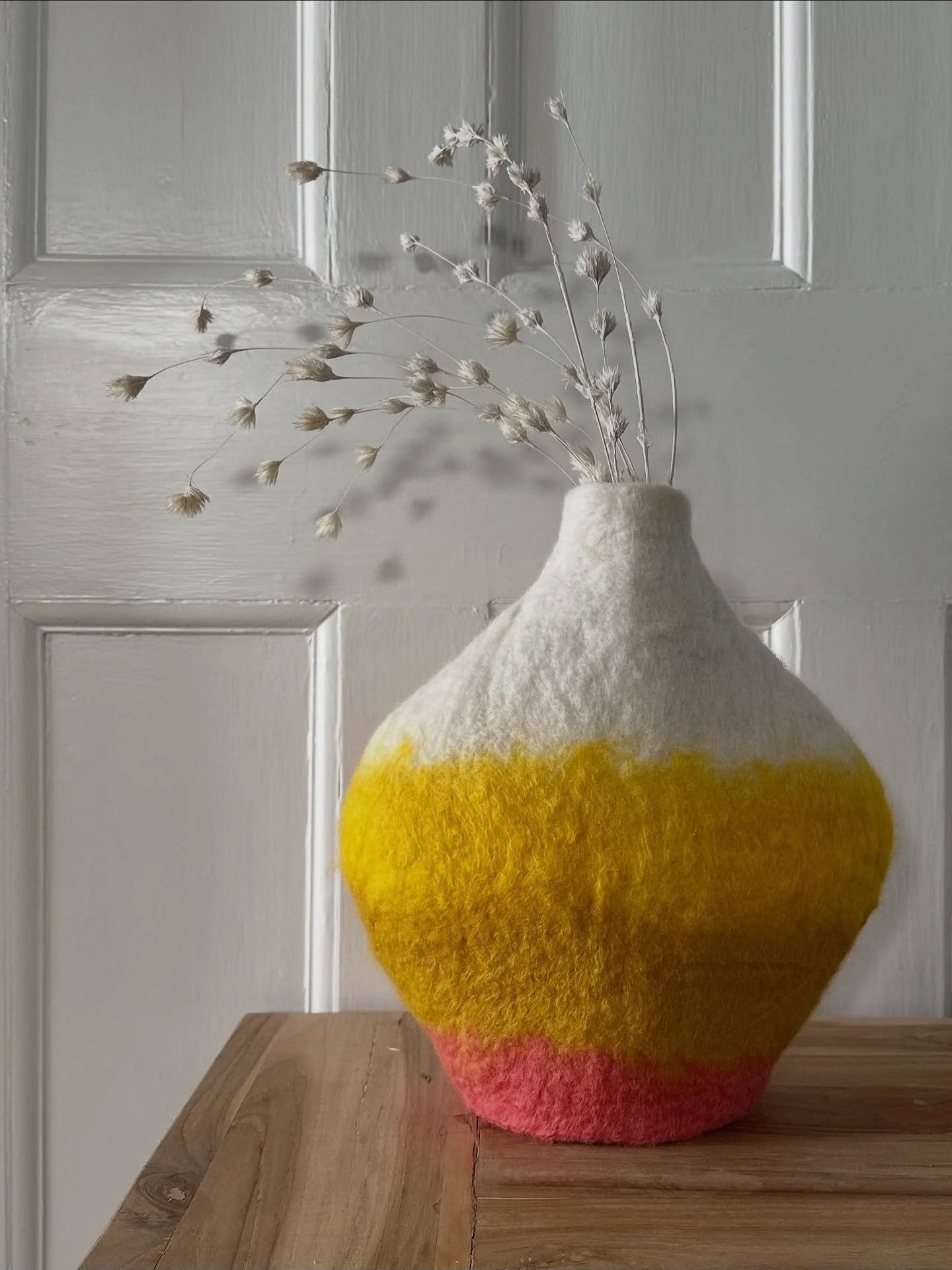 S P R I N G  T I D E &lsquo;F L I N T&rsquo;  V E S S E L 

SOLD

A smooth elemental form, gradients of colour echoing shifting sands

Hand felted
100% merino wool fibres
33 x 31 cm

DM me for more details or to discuss a commission 🙂

#springtide #