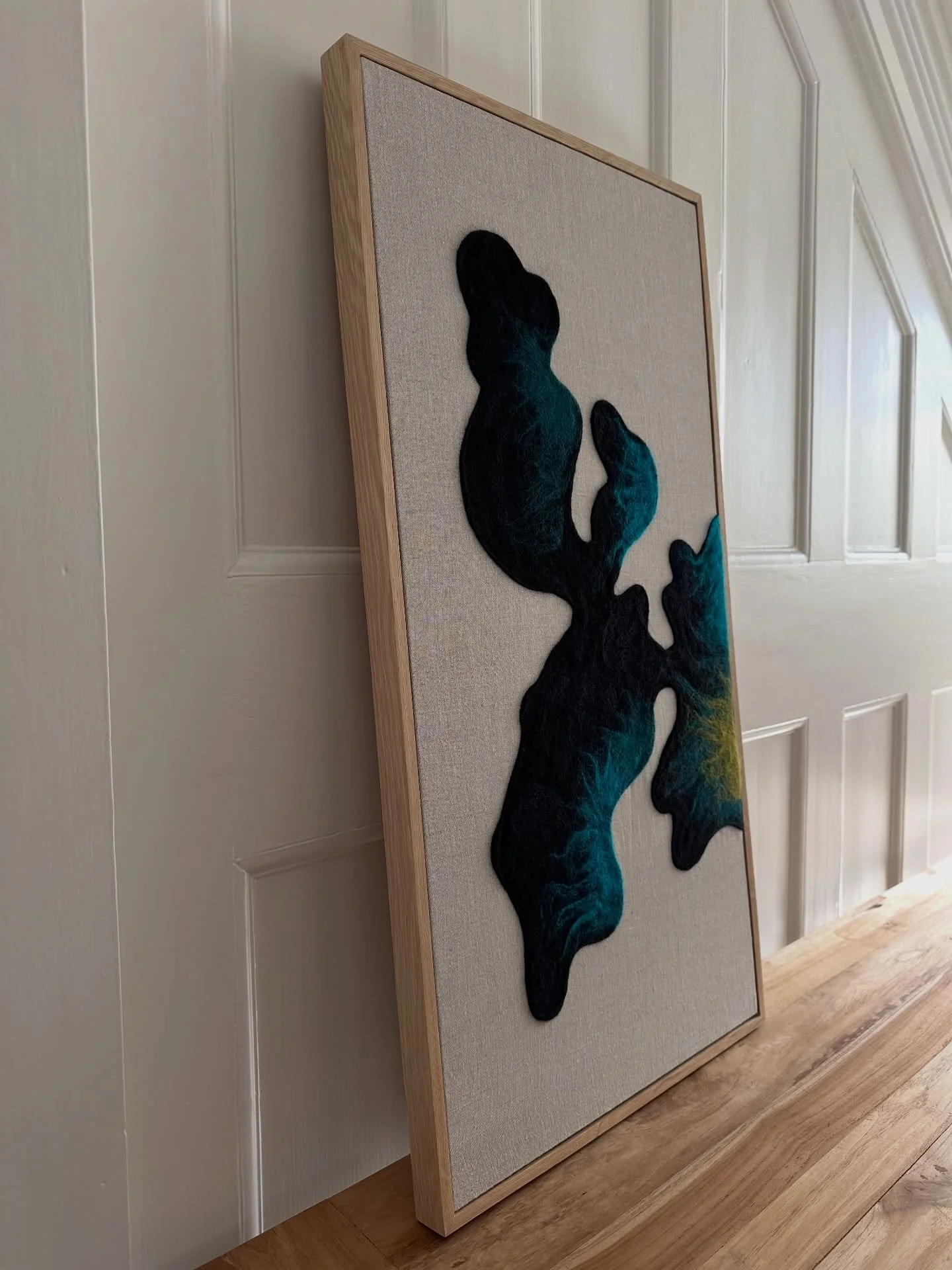DISTANT SHORE 05

&lsquo;A fragment of a distant coastline&rsquo; &mdash; created through layers of wool fibres, colour and texture.

An abstract landscape of deep waters, quiet horizons and the natural rhythms of the shore.

Merino wool fibres
Needl