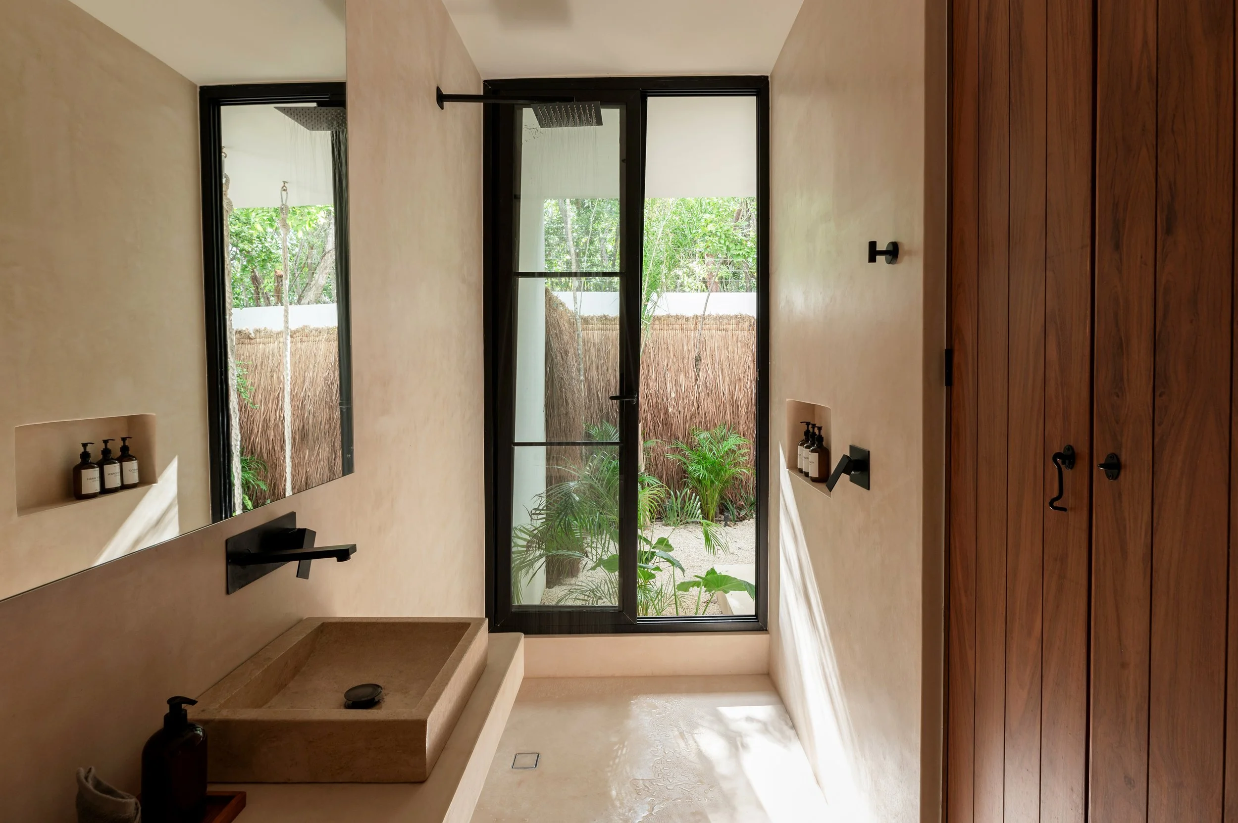 2024-02-21 - Hacienda Babylon-33.jpg