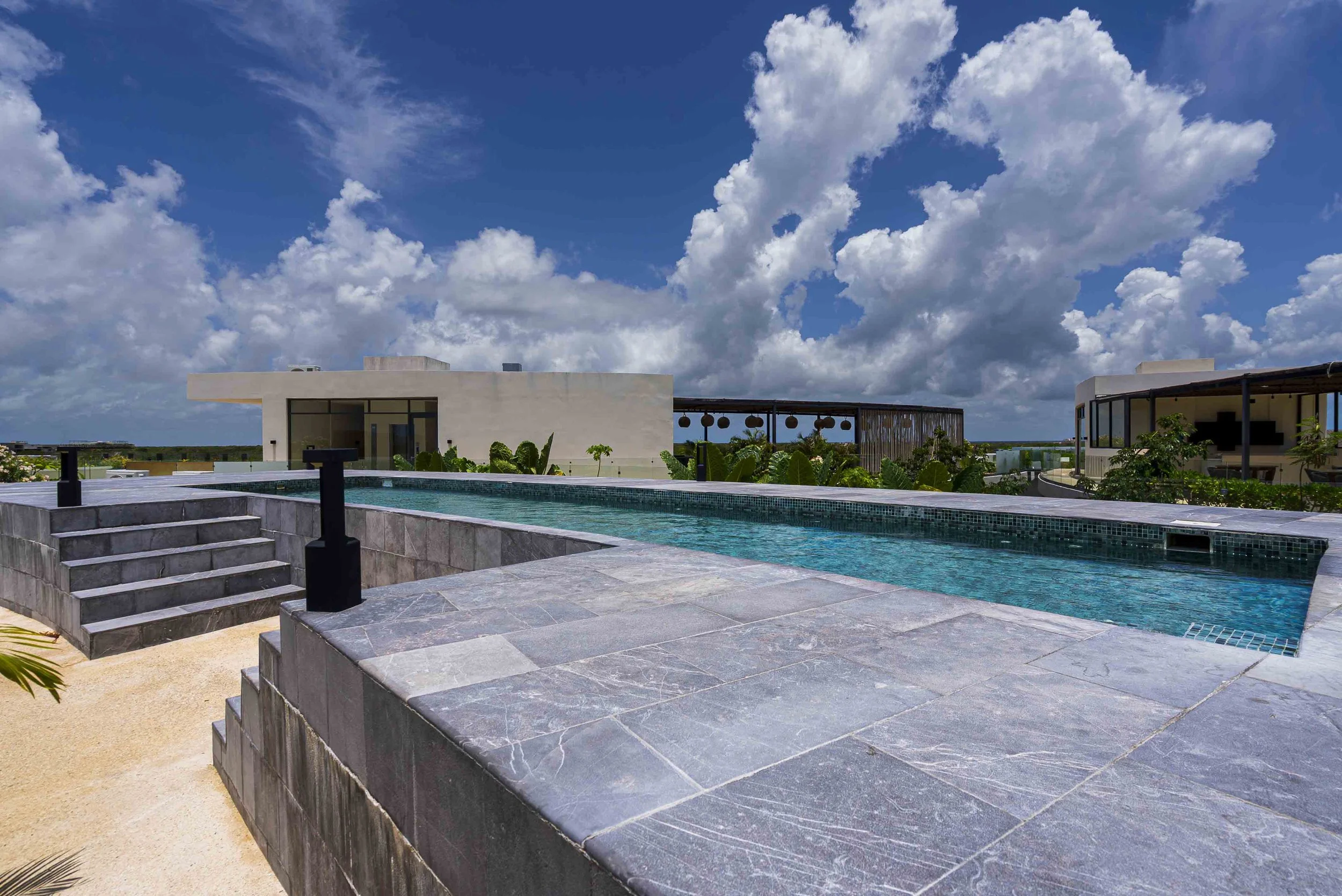 M Gardens 18-30.jpg