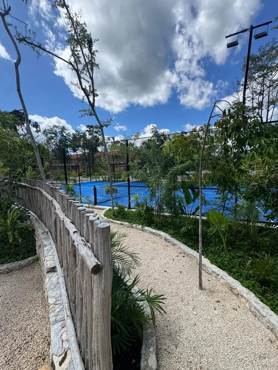 Cancha paddel 01.jpg