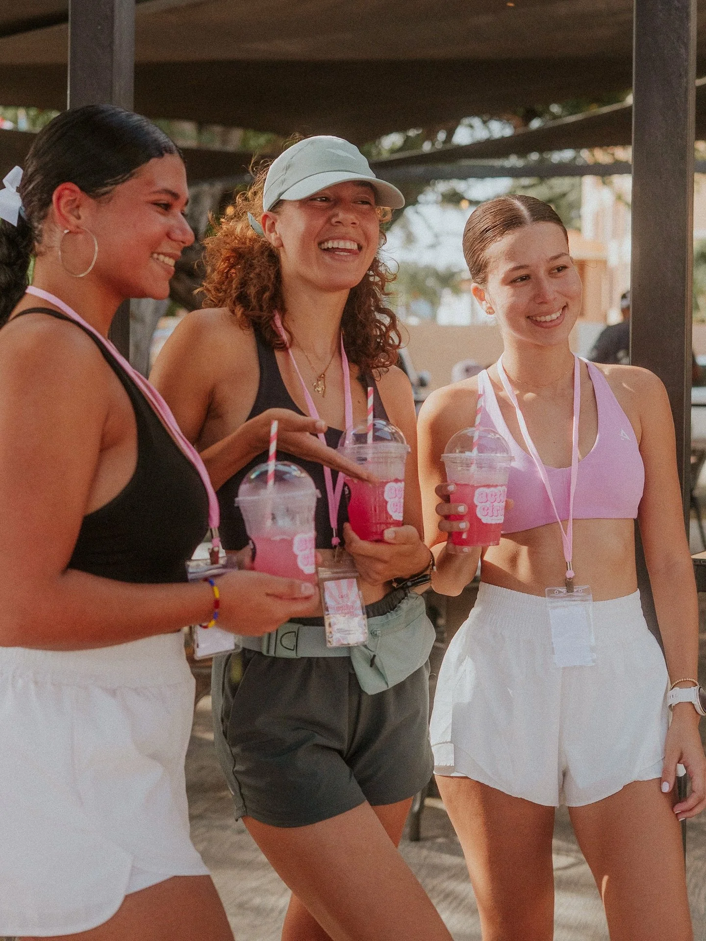 We&rsquo;re LIVEE!! AHHH 
the Launch Event - Active Circle 🌸✨

We created a circle for women to be active, support, inspire, and motivate each other&hellip;. and that&rsquo;s exactly what everyone who showed up did🥹

We started with a warm up/ stre