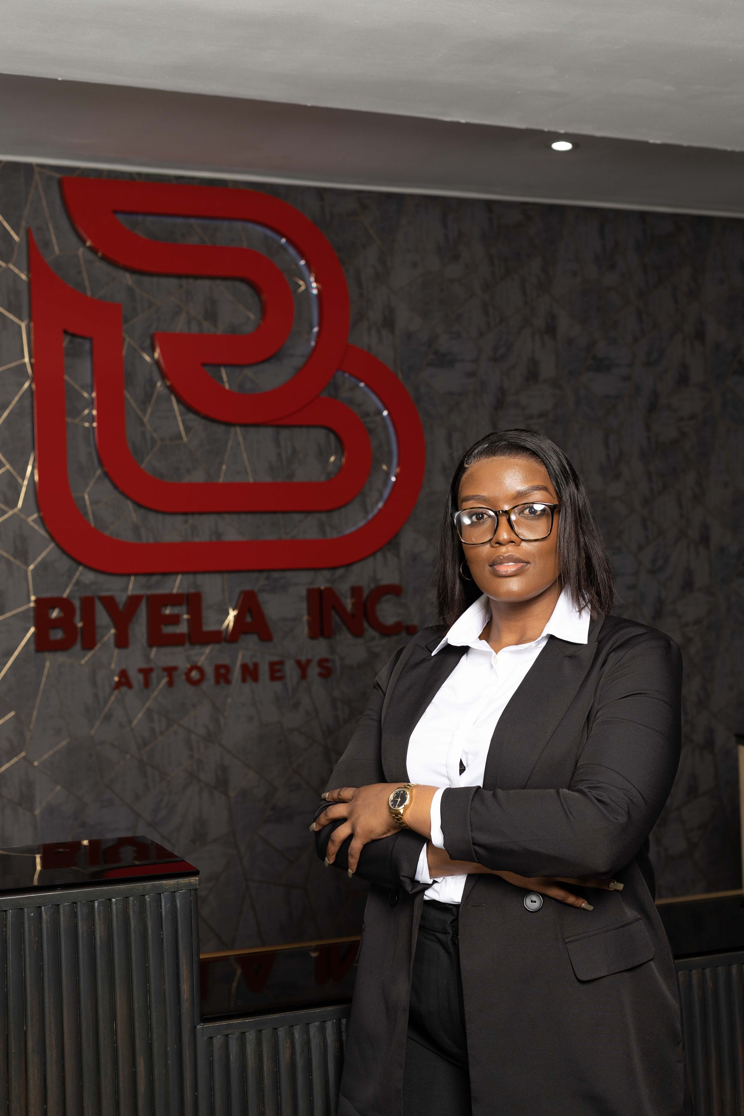 Zinzi Nomji - Receptionist