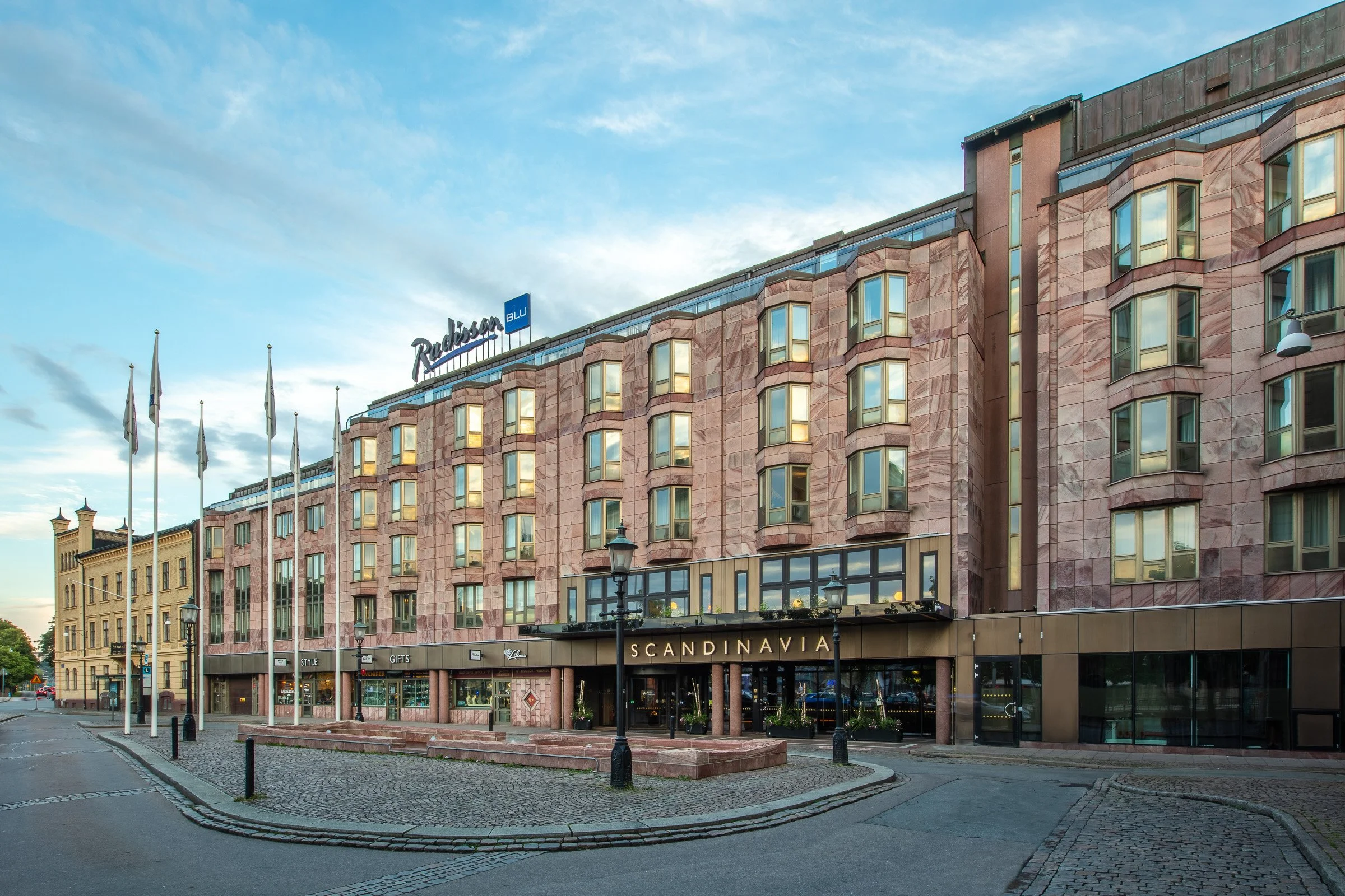 Lars Wallin Suite 1_JPG.Jpg