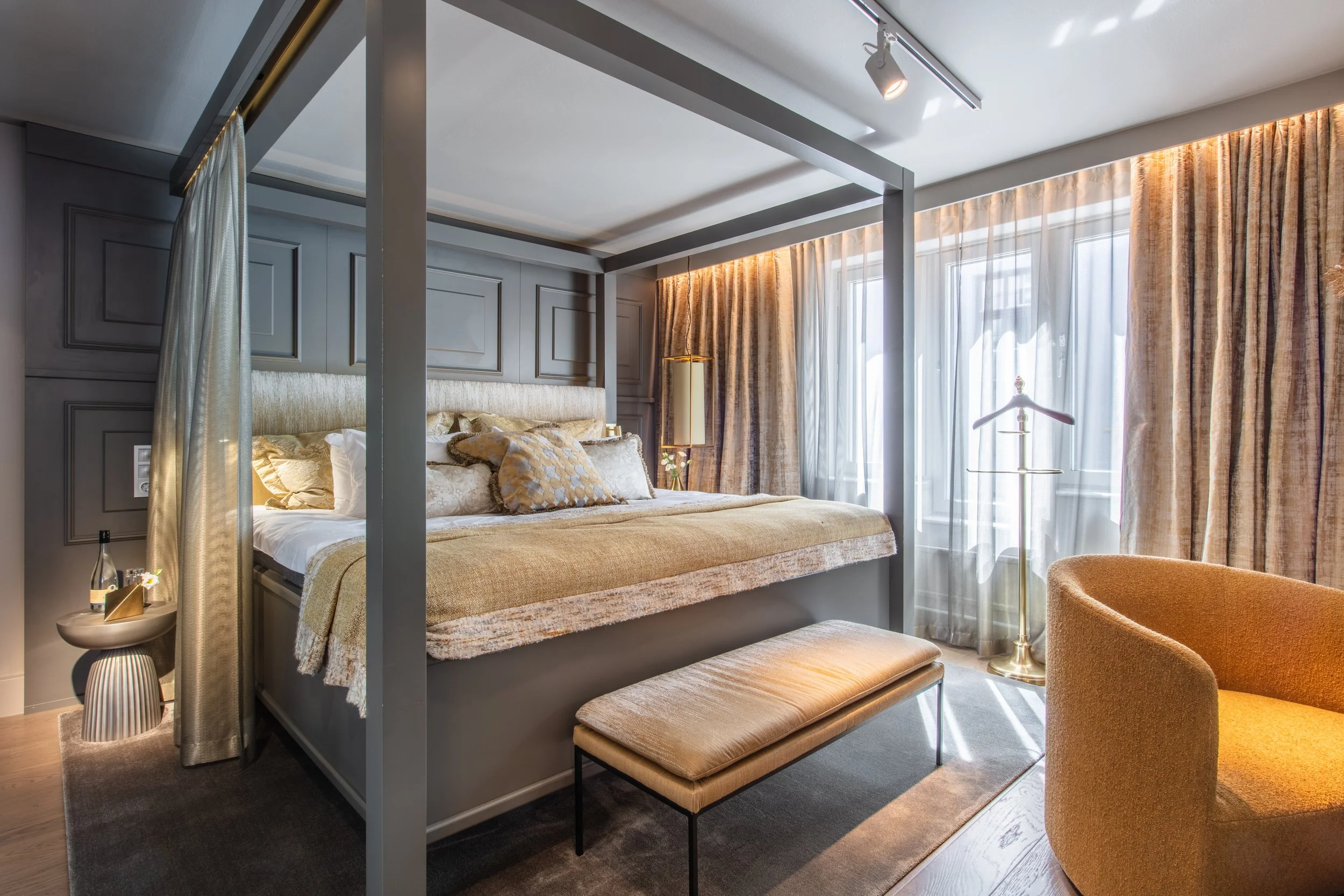 Lars Wallin Suite-2_JPG.Jpg