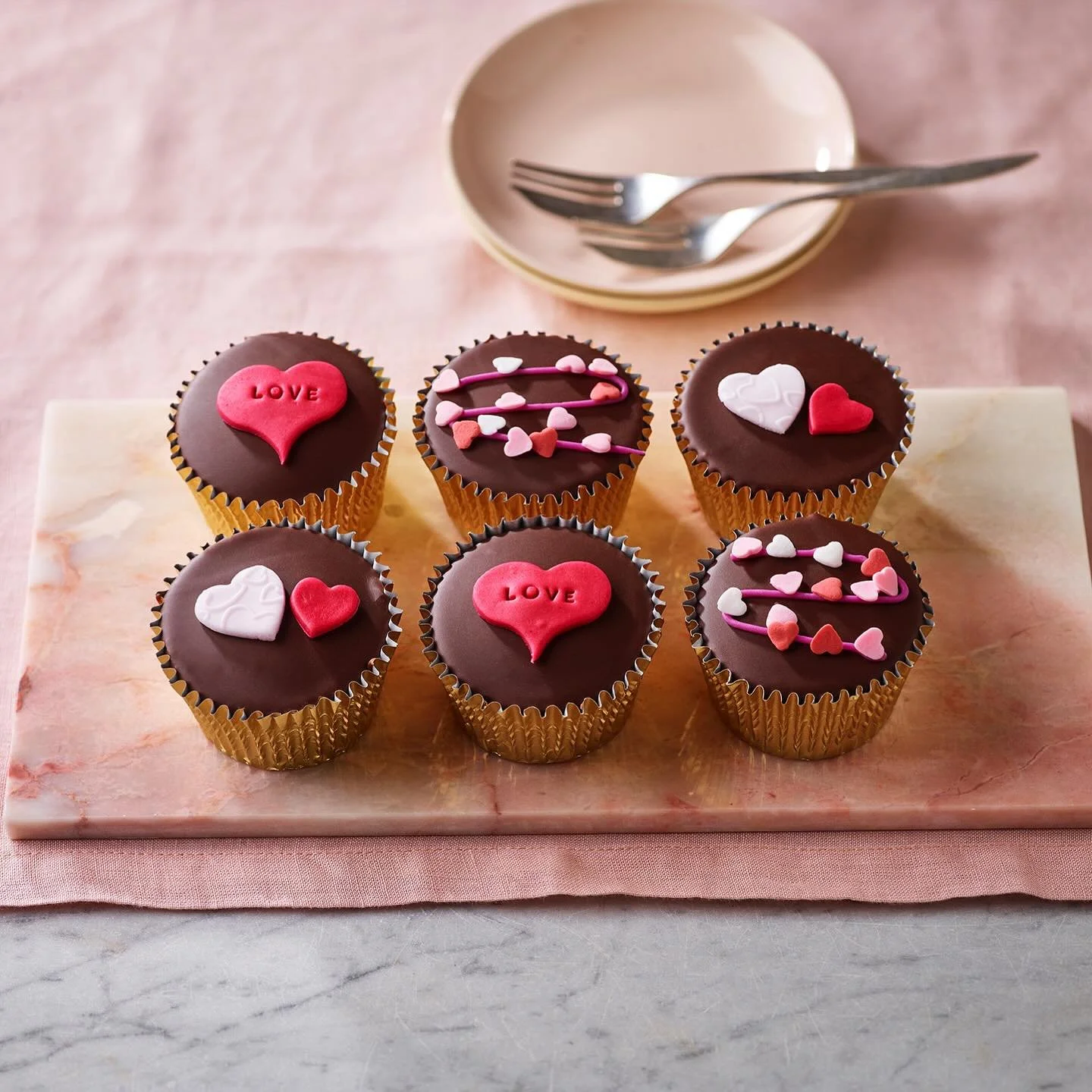 Happy Galentine&rsquo;s Day 💕✨

We're so grateful for all the incredible women who make Fiona Cairns what it is &mdash; Here&rsquo;s to celebrating you today and always 💐💖

#FionaCairns #GalentinesDay #Friends #Grateful