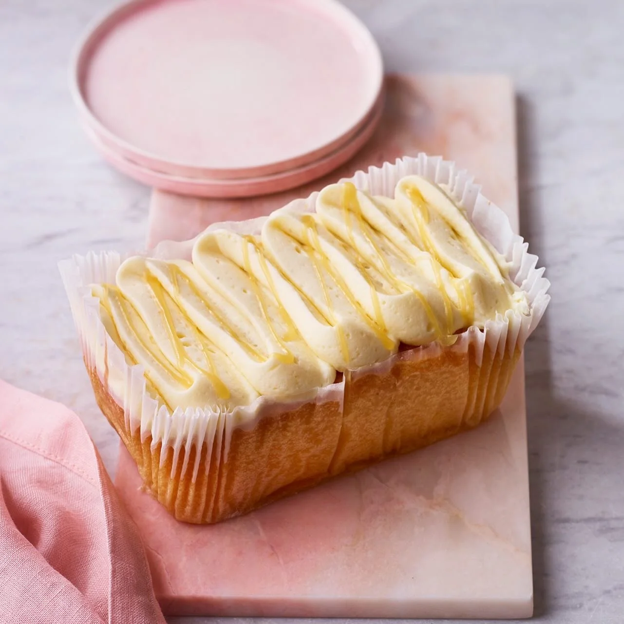 Friday feeling = cake feeling 🍰✨
 
Weekends were made for slow mornings, good coffee and something sweet on the side. Whether you&rsquo;re celebrating, catching up with friends or simply treating yourself, there&rsquo;s always room for cake.
 
What&