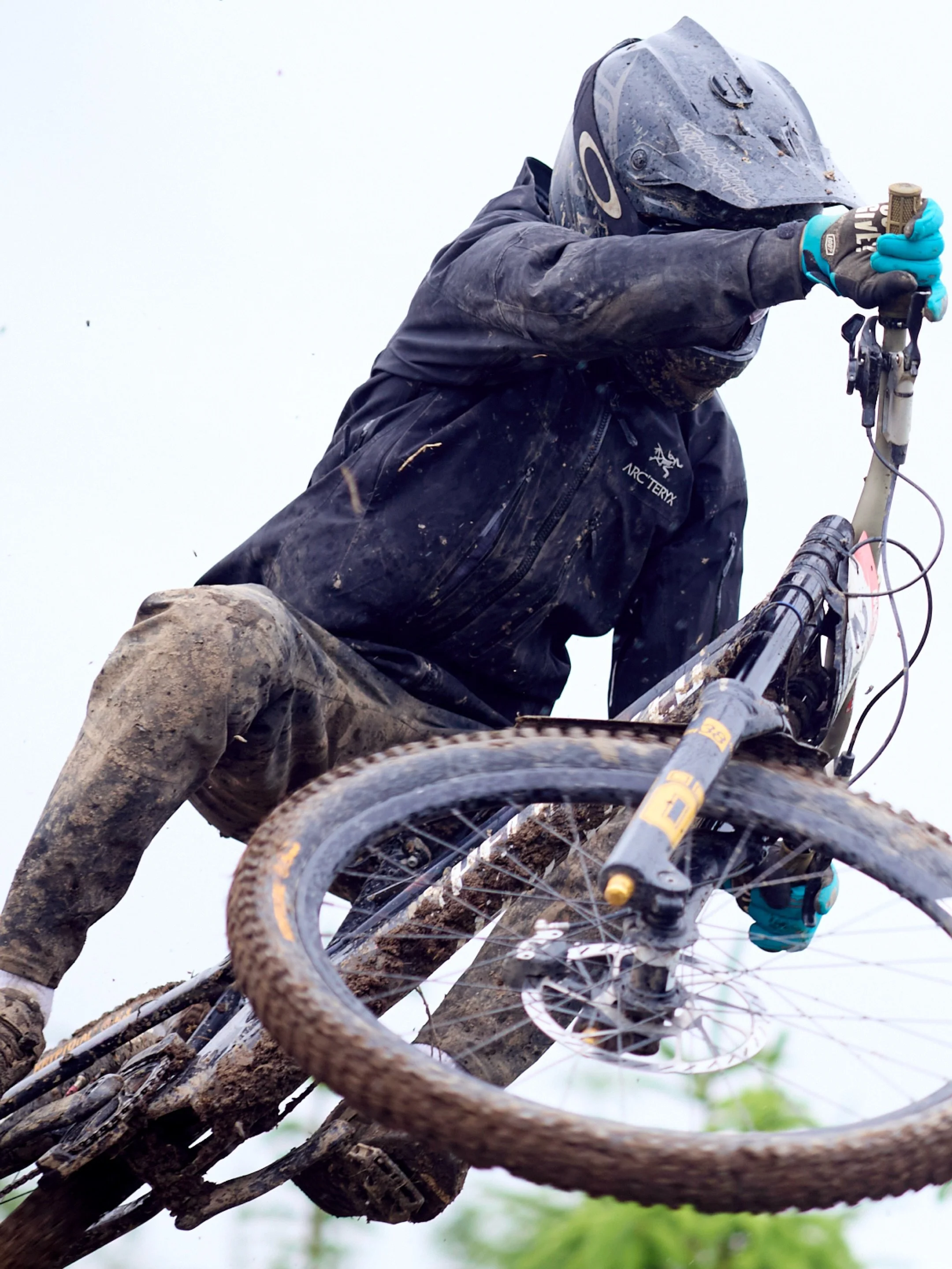 Images from Round 3 of the IDMS are now up on Roots and Rain - link in bio. 

There are more images than usual as I&rsquo;ve added sequences from the big drop for lots of riders, this makes tagging a huge task so bear with me. 

Thanks as ever in adv