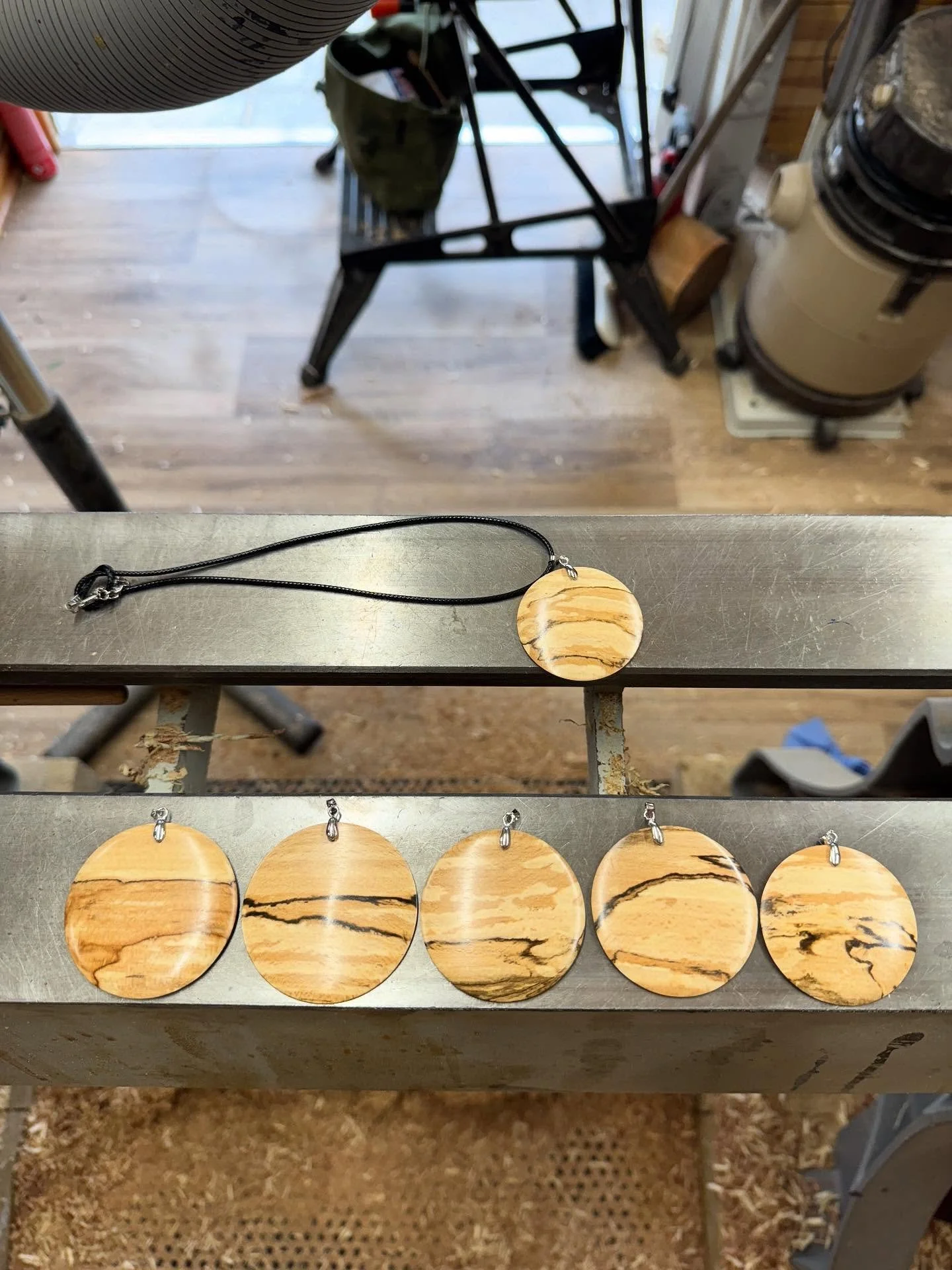 A few spalted beech pendants, having been shown how to do them by the excellent @thetinyturner I have had a go.  There is room for improvement but I am happy with these as a first attempt. They will be available at @homesandinteriors_show this weeken