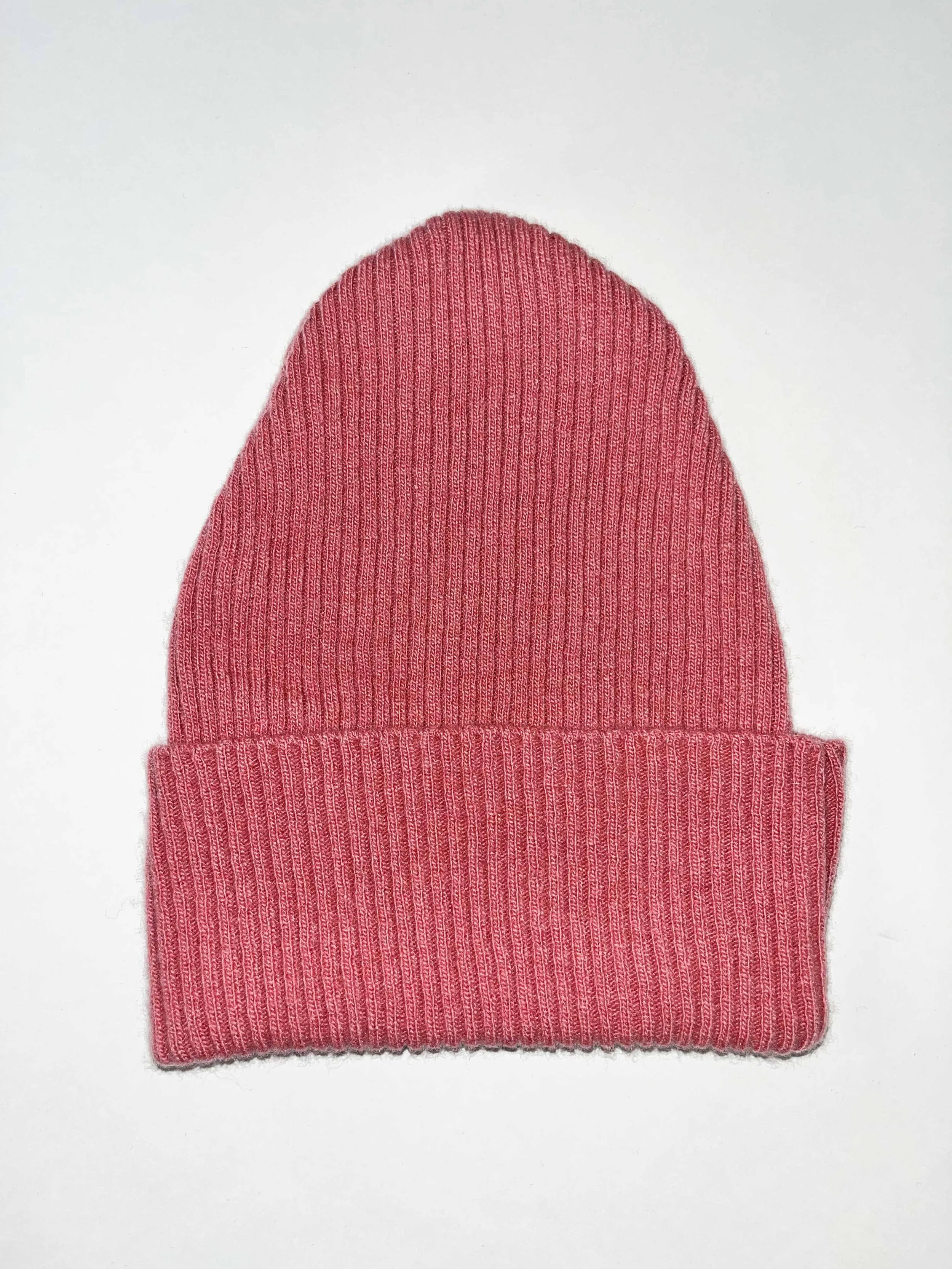 sand rose beanie.jpg