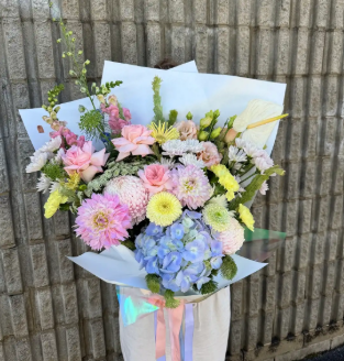 Champagne Bouquet.png