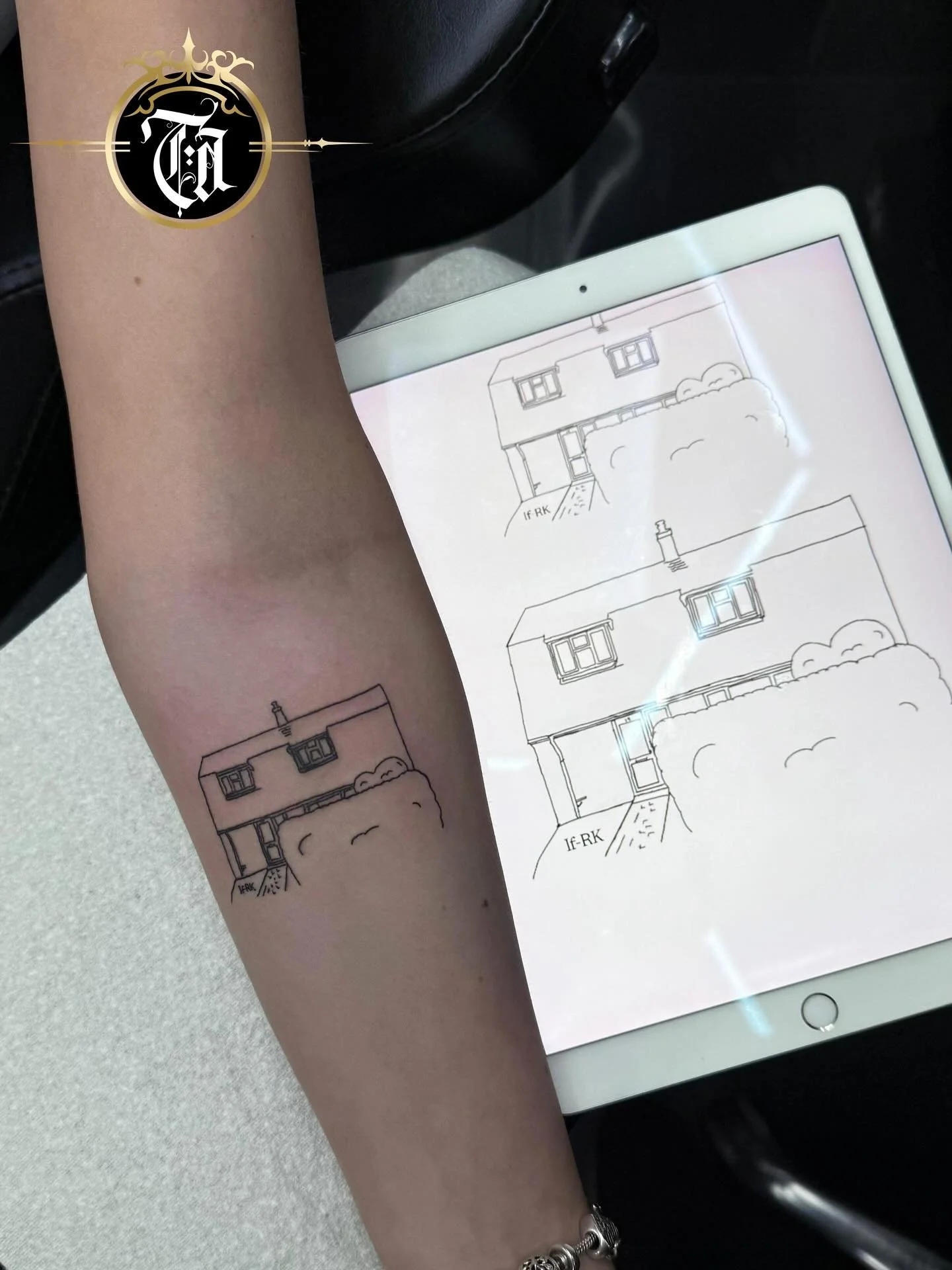 A sentimental tattoo done for our client 🏠 of their child&rsquo;s drawing ✍️✍️

⚜️

@mrtattoolondon 

Sponsored by:
◾️ @kwadron 
◾️ @dragonhawkofficial 
◾️ @dragonhawktattoos 

#tattoo #tattooing #tattoos #tattooed #armtattoo #tattooartist #artist #