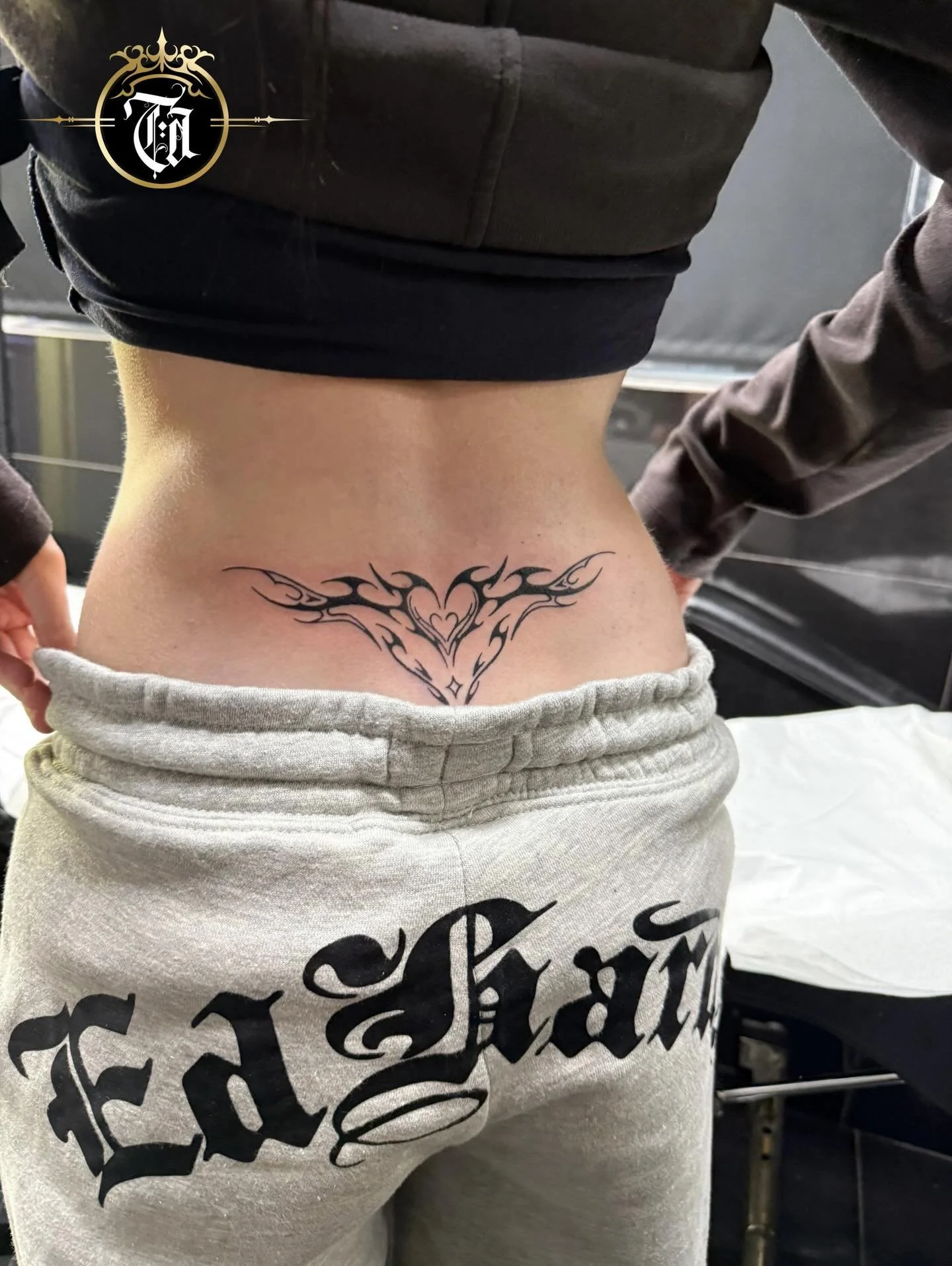 Lower Back Tattoo 🖤🖤✔️

⚜️

@inkandescent.tattoos 

⚜️

Swipe to see all 👉👉

Sponsored by:
◾️ @kwadron 
◾️ @dragonhawkofficial 
◾️ @dragonhawktattoos 

#tattoo #tattooing #tattoos #tattooed #backtattoo #backtattoos #tattooartist #artist #art #tat