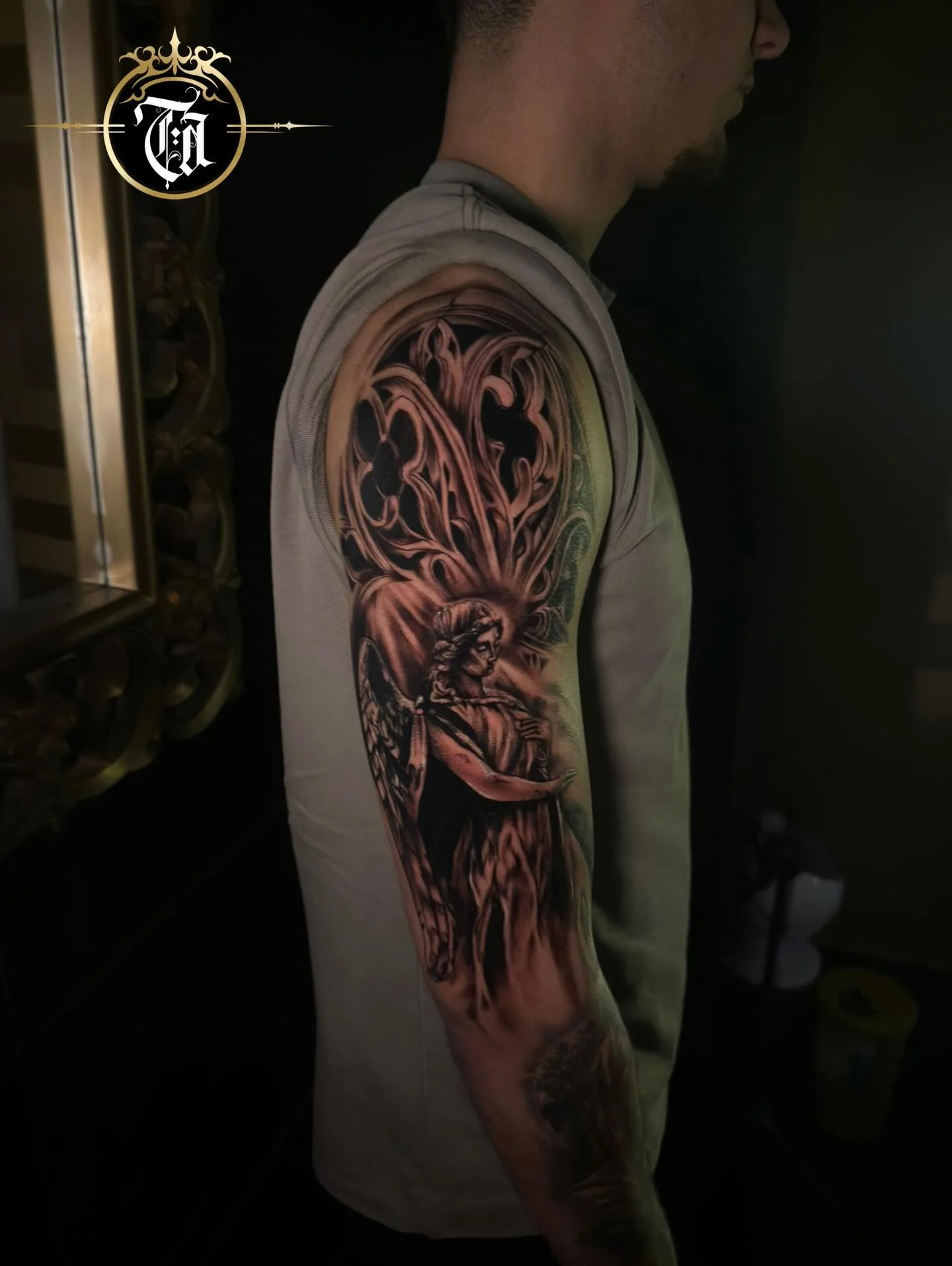 Amazing Angel Piece 🪽

⚜️

@inkdbymaz 

⚜️

Sponsored by:
@kwadron 
@dragonhawkofficial 
@dragonhawktattoos 

#tattoo #tattooing #tattoostudio #tattooartist #art