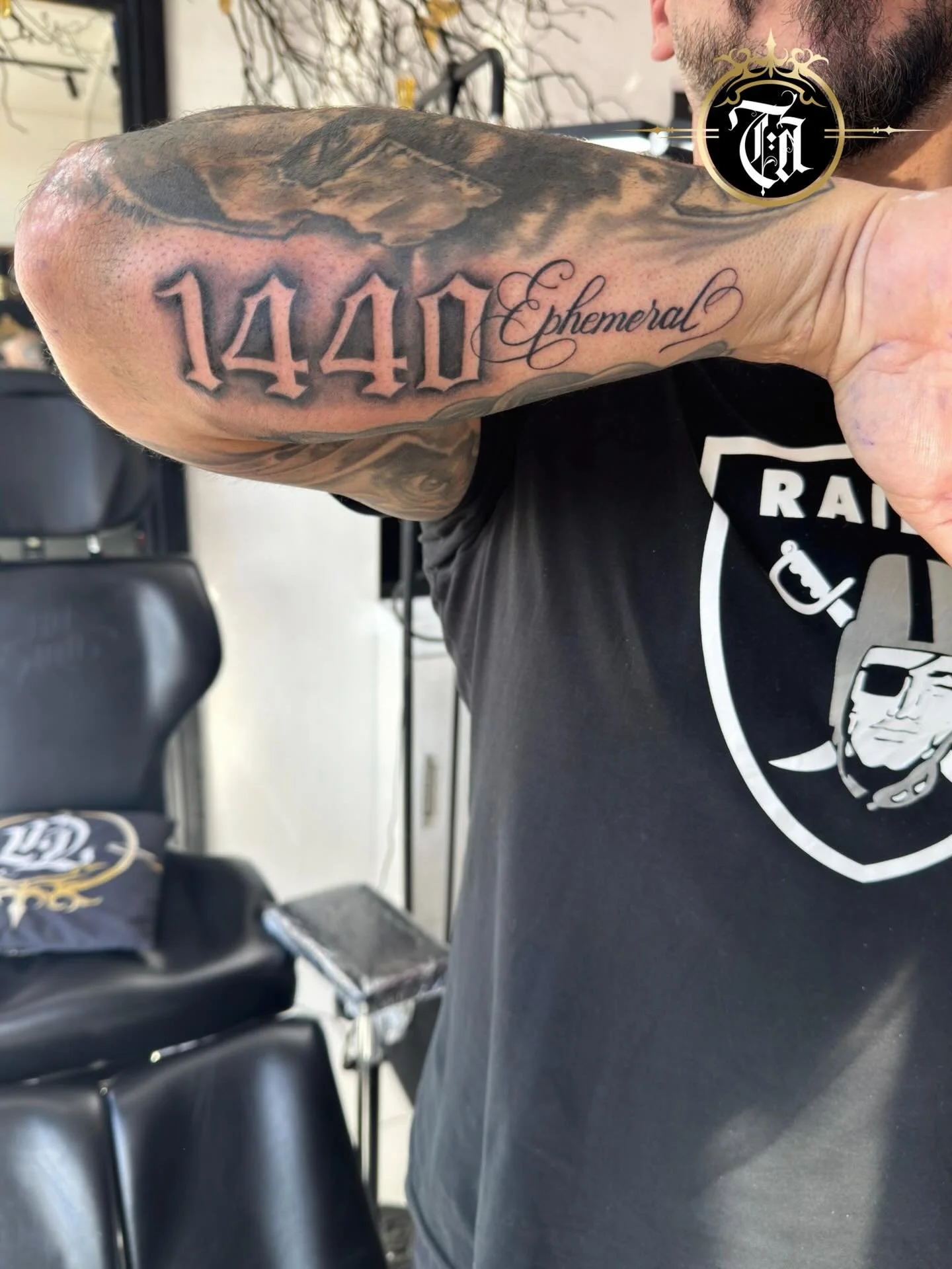 1️⃣4️⃣4️⃣0️⃣ ephemeral

⚜️

@inkedbythree 

⚜️

Sponsored by:
@kwadron 
@dragonhawktattoos 
@dragonhawkofficial 

#tattoo #tattooing #tattoos #tattooed #art