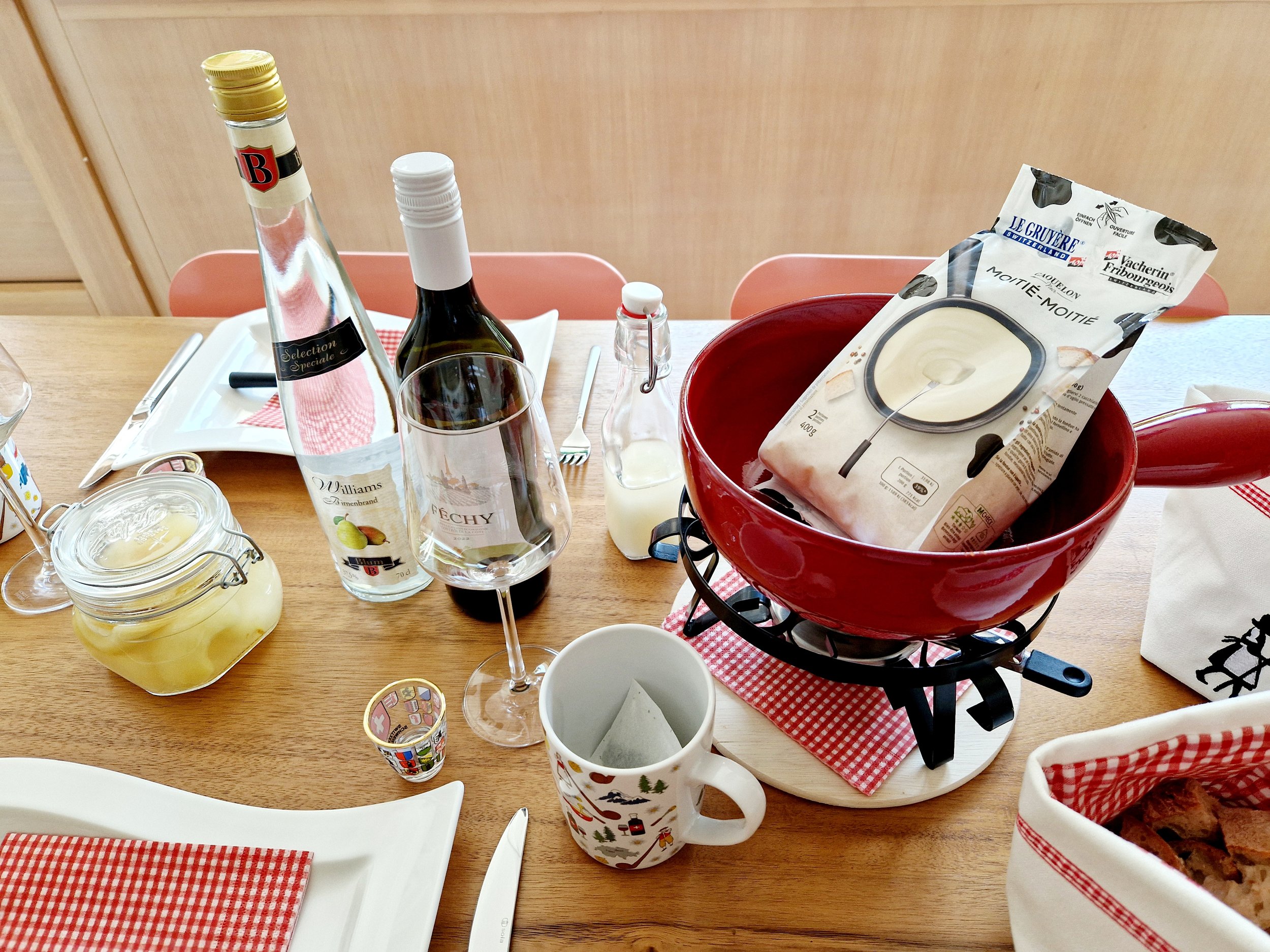 Fondue-Tisch_4.jpg