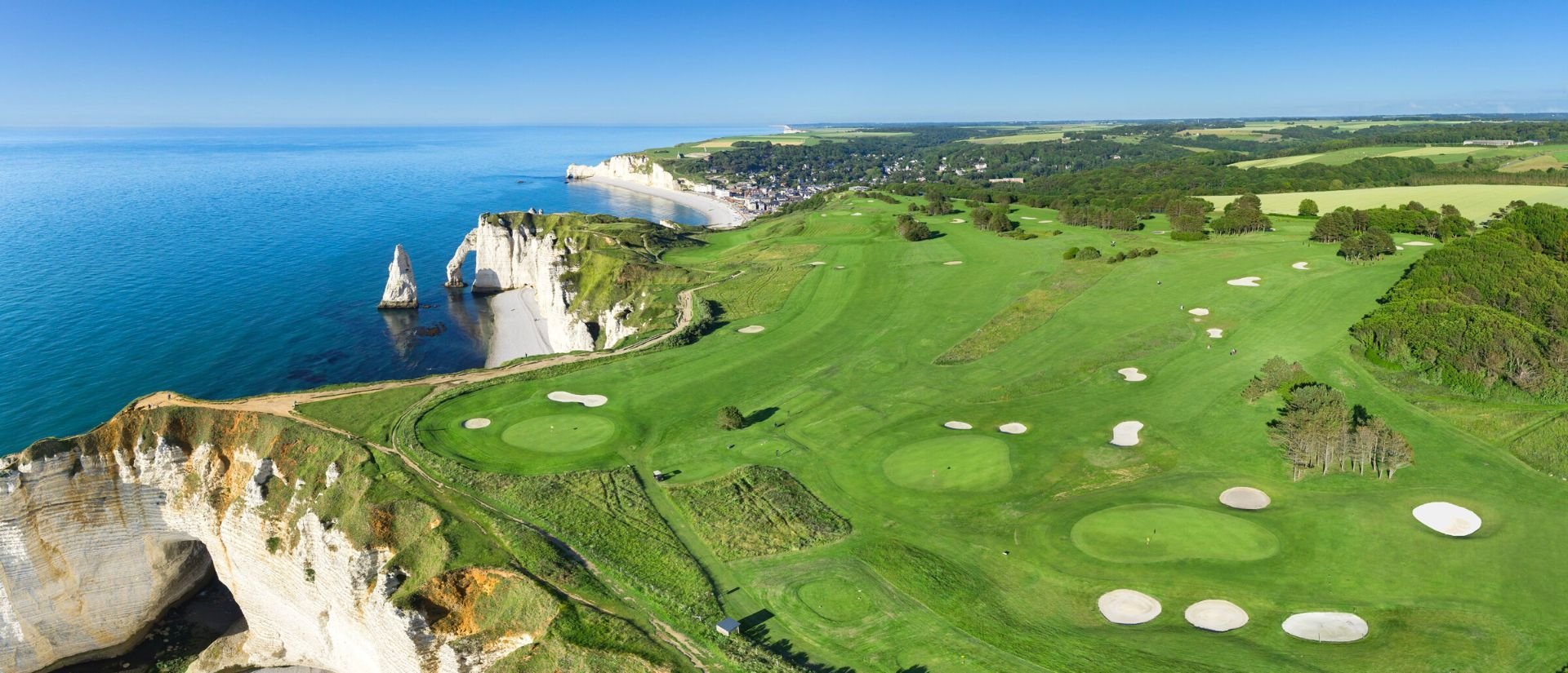 lets-golf-travel-france-paris-1.jpg