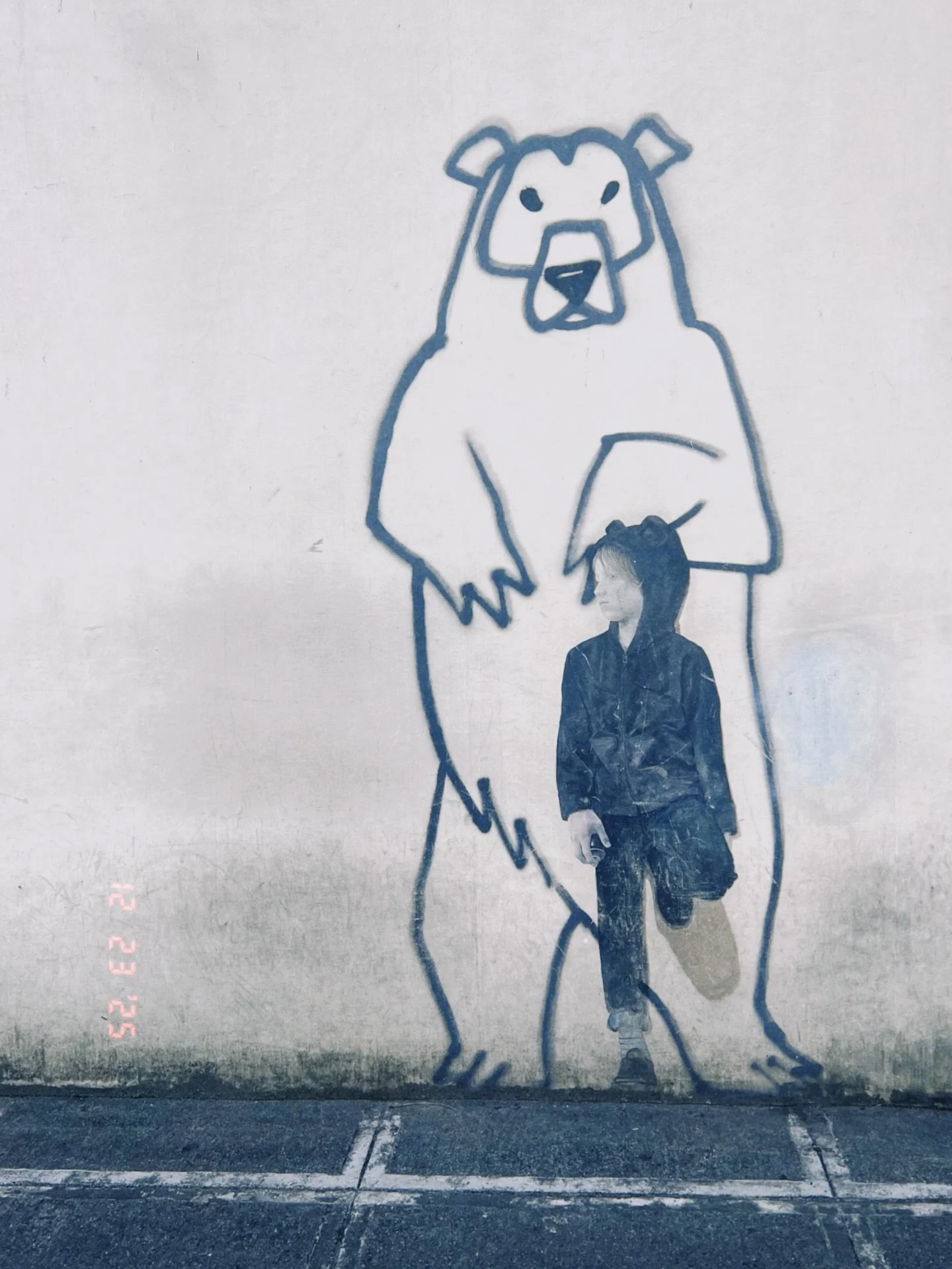 Manila! 🇵🇭

Like many capitals, Manila is a city of extremes. Designer stores and Porsche garages sit just miles from slums and shanty towns. I know the Manila we&rsquo;ve seen is only a small slice of a much bigger, more complex picture.

Gun stor