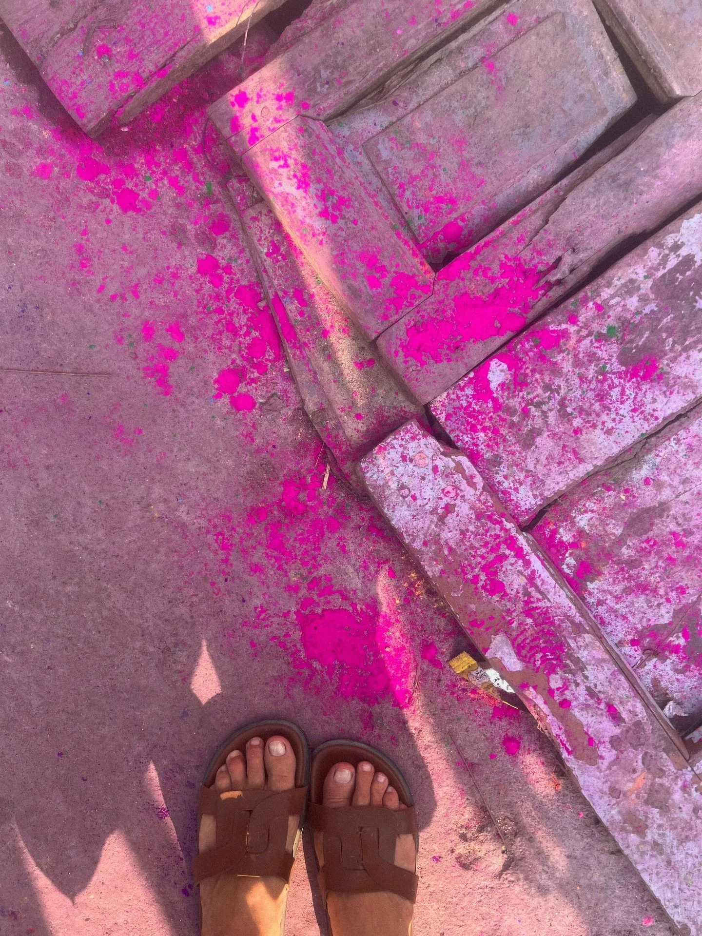 Some colours from the last six months 🌈 

And the award for the most colourful country goes to *drum roll*

India! 🇮🇳 

(but Vietnam is a very close second!)

#allthecolours #solotravels #coloursoftheworld #colorful #colourful