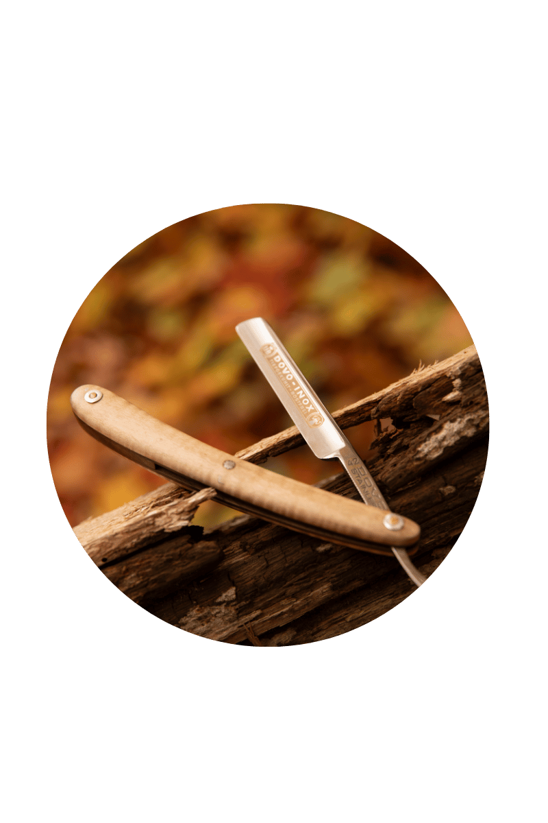 Coupe énergétique effectuée au coupe-chou pour stimuler la repousse, freiner la chute et libérer l'énergie vitale