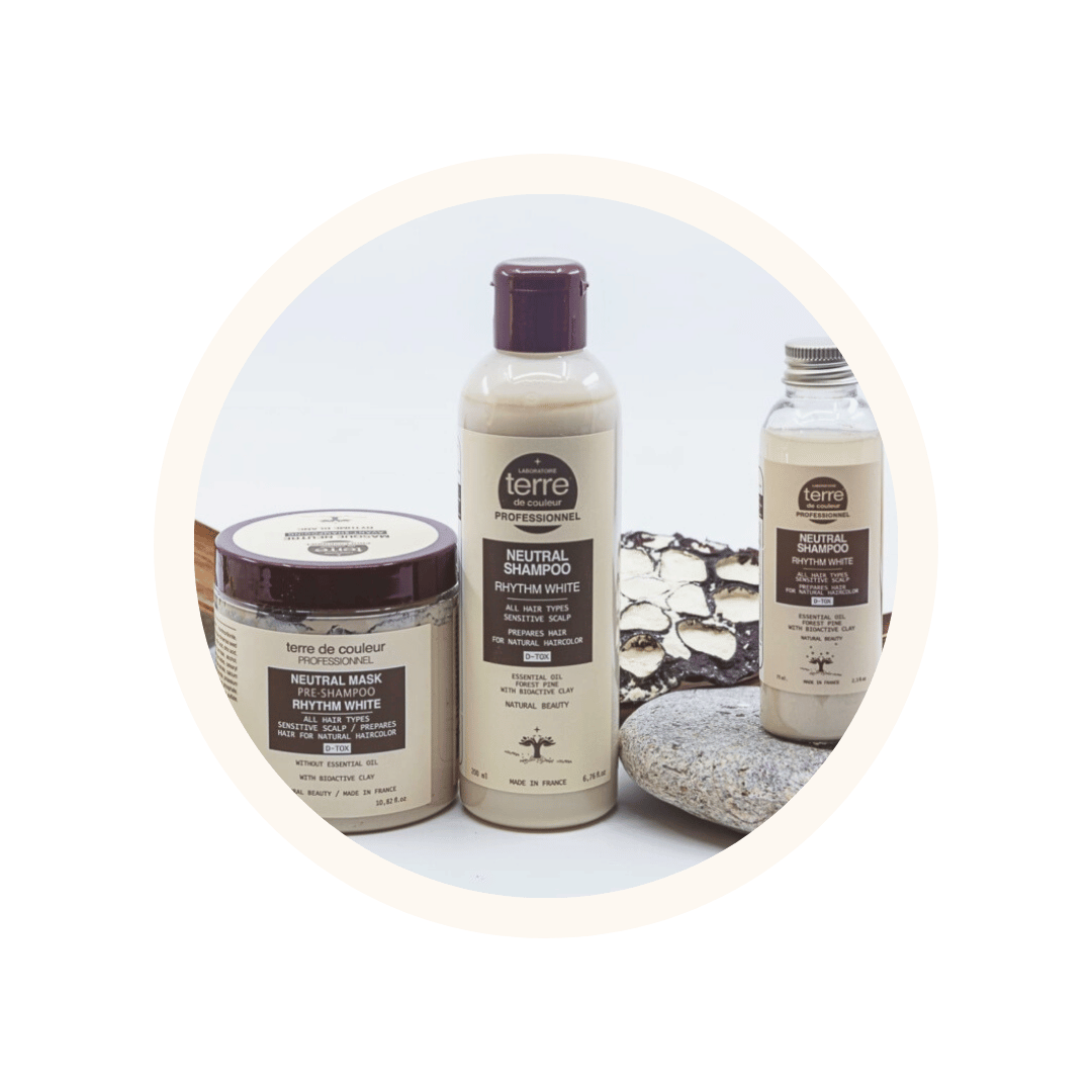 Blanc : Purifie, régénère et équilibre le cuir chevelu. Idéale pour les cuirs sensibles, elle convient aux personnes allergiques, en traitement médical et aux femmes enceintes/allaitantes