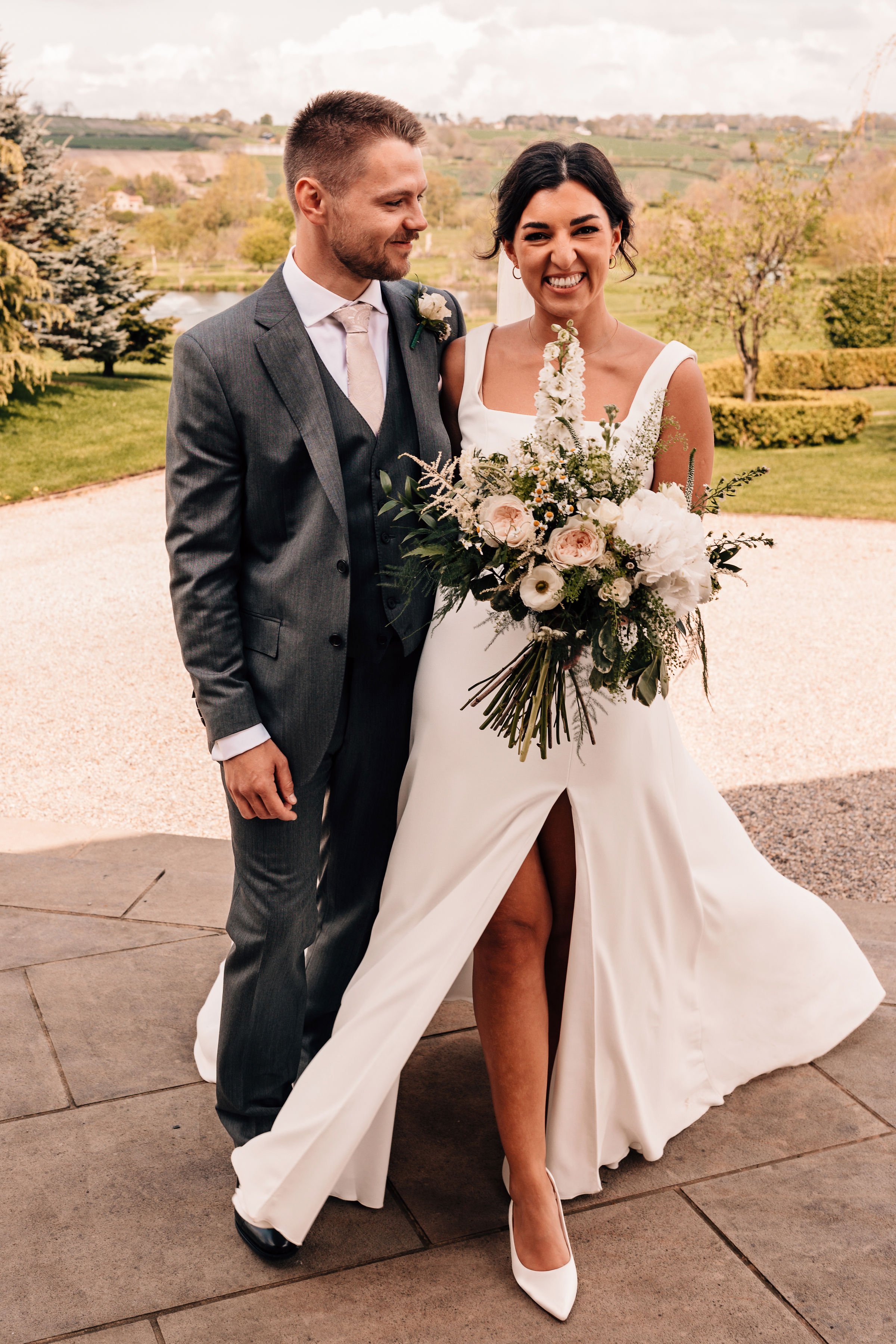 Luxe neutral bridal bouquet