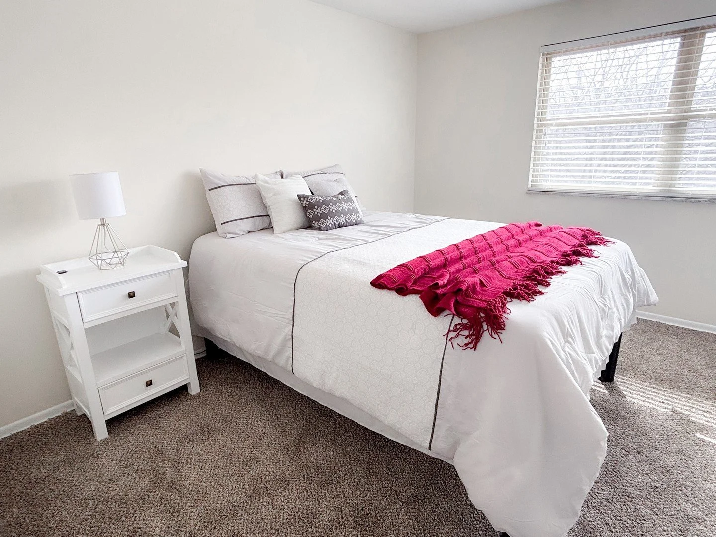 Spacious, move-in ready bedrooms in the heart of Victorian Village! Your new home at Village West awaits!