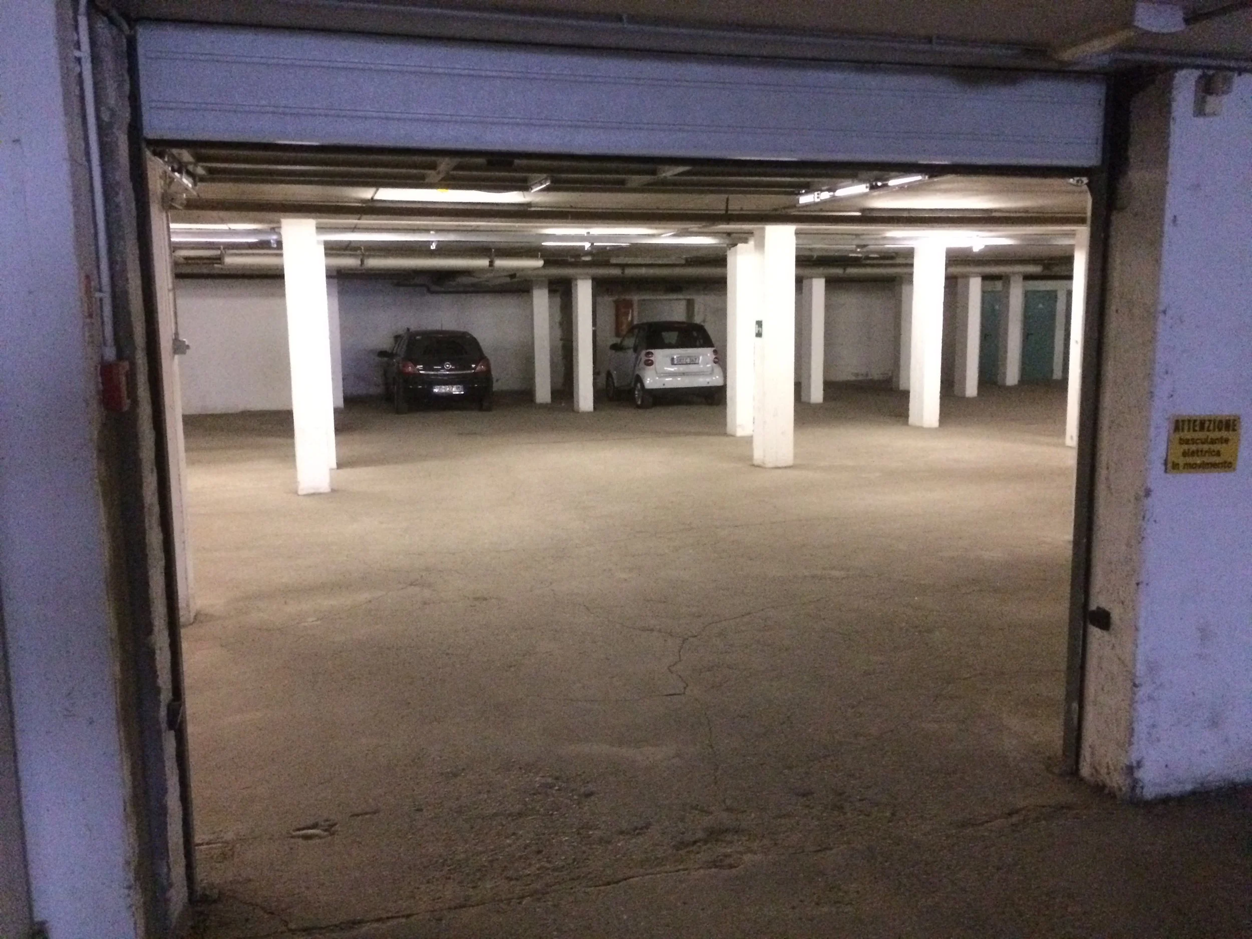 23 garage.jpg