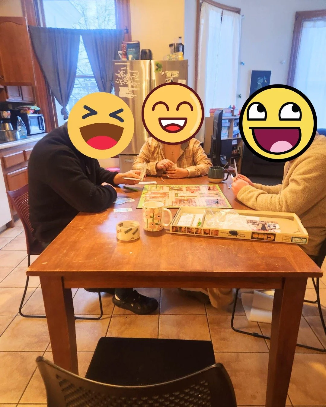 Puzzles, music, and board games&hellip; oh my! 🧩🎶🎲 When the weather gets too cold for outdoor fun, we lean into all the cozy favorites. #aretetransitions #confluencebehavioralhealth