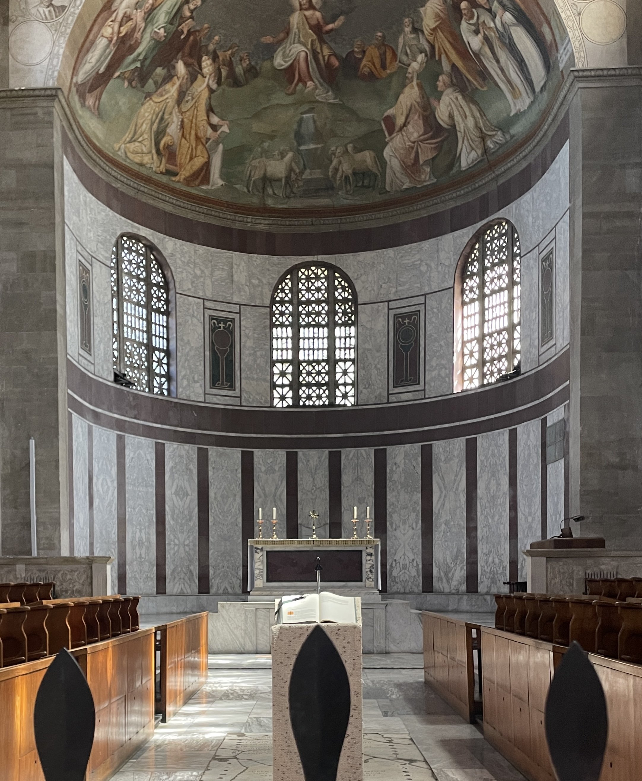 Fascist-era apse covered in marble slabs at Santa Sabina. Photographed by Erin Hobbs.