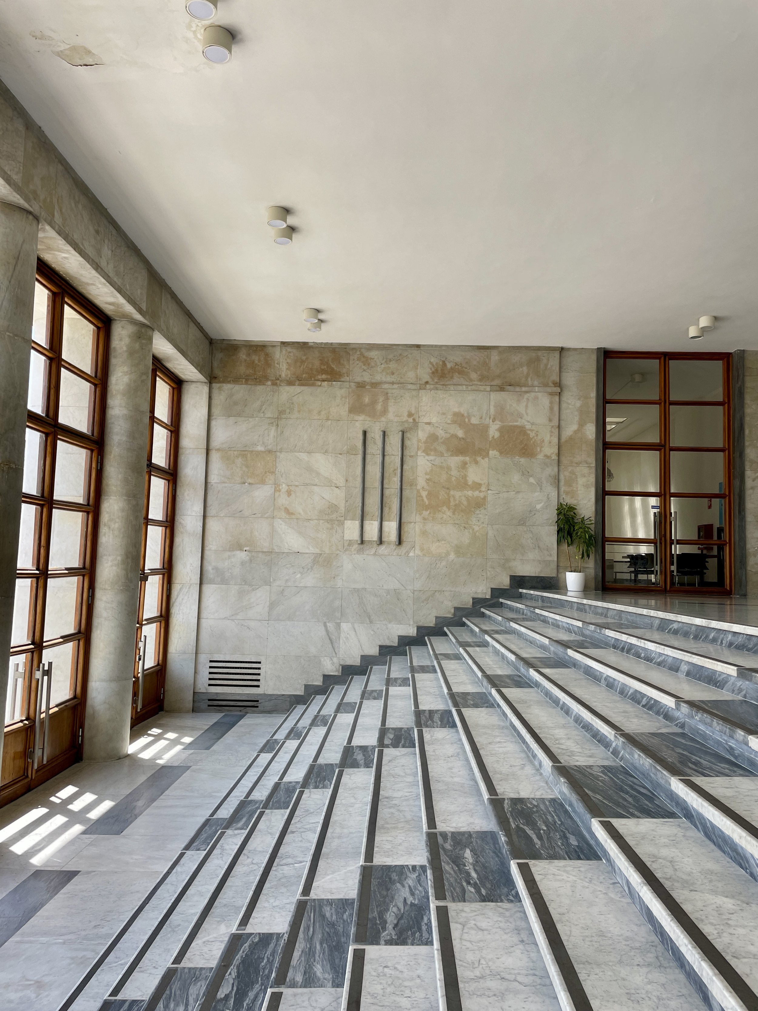Simplified fasces in an entryway. Photographed by Erin Hobbs.