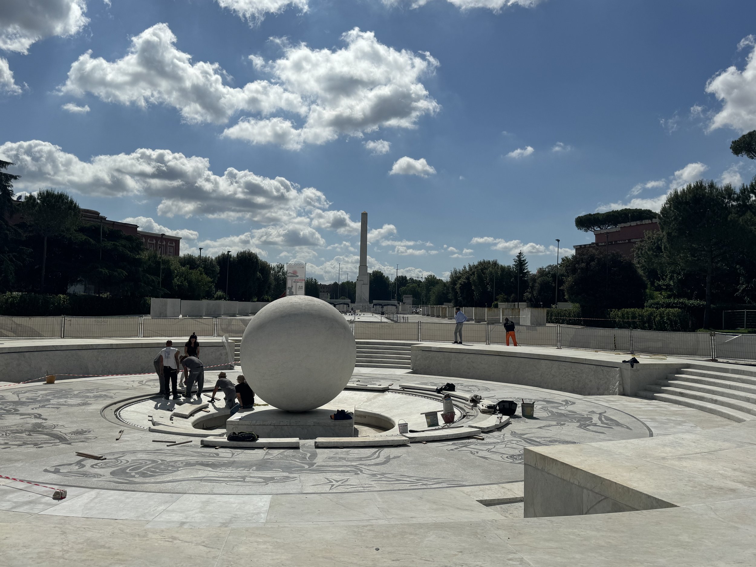 Fountain at the Foro Italico. Photographed by Peter Ankerberg.