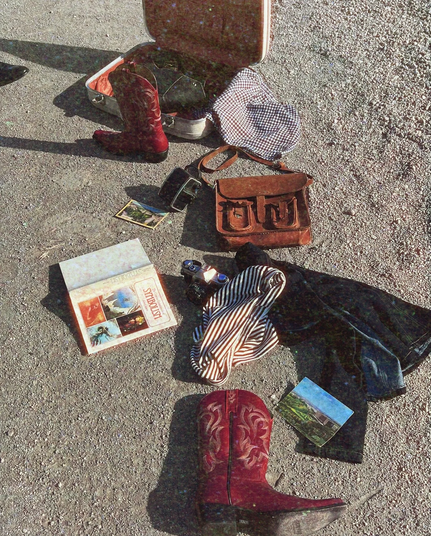 creating in this season has been more few &amp; far between than i would have liked lately. it&rsquo;s ebbed and flowed and raced and stopped. times it&rsquo;s been constant and times of distraction. moments where my brain &amp; heart have lit up in 