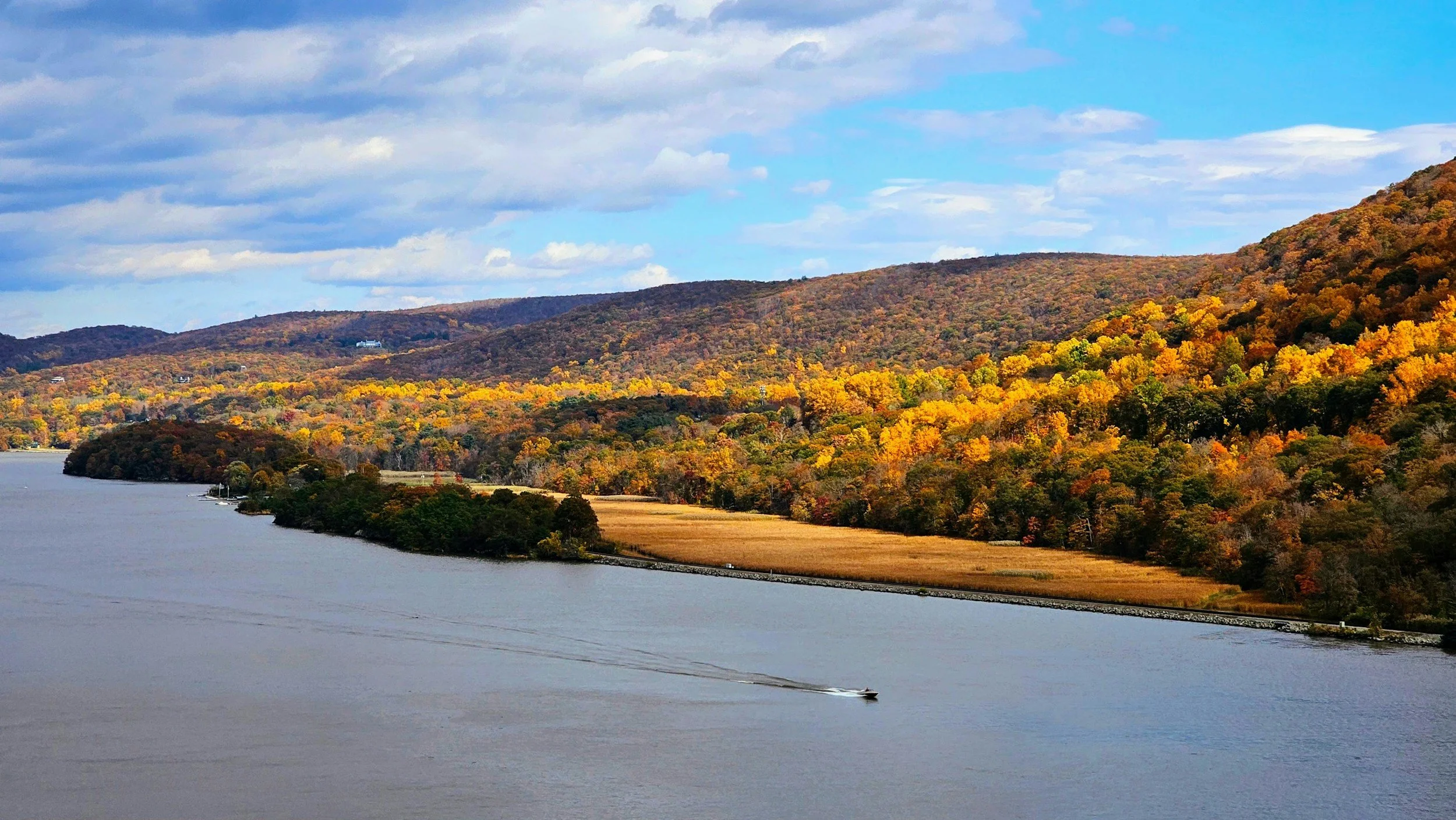 the best local getaways for a day trip from nyc.