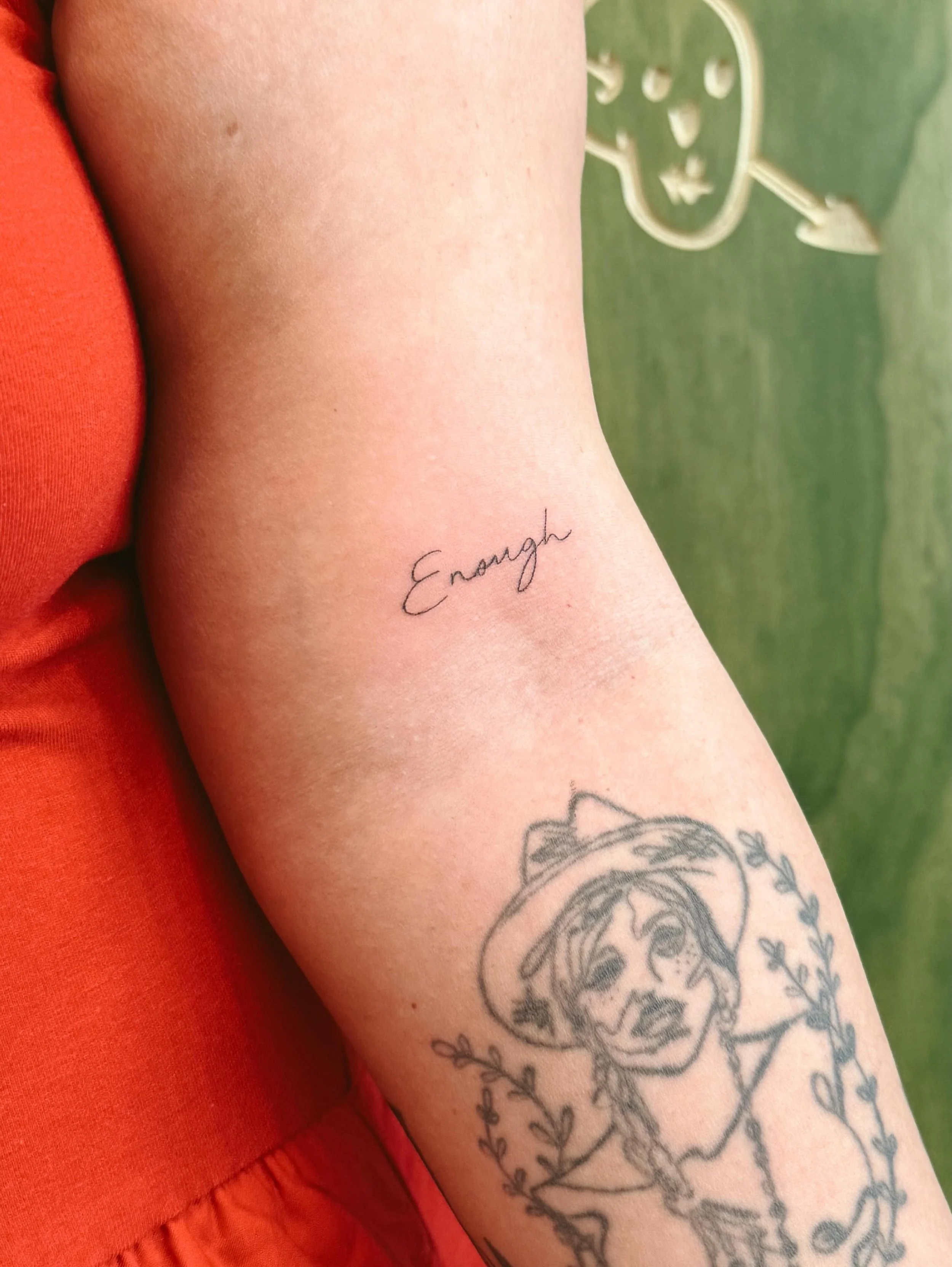 @tinyzaps x @weareenough 

i am enough. 💚

a great reminder from a great organization. how lucky was i to get one of 30 spots for a tattoo at @tinyzaps. i chose something so simple but so meaningful. 

now when i look in the mirror before i start my