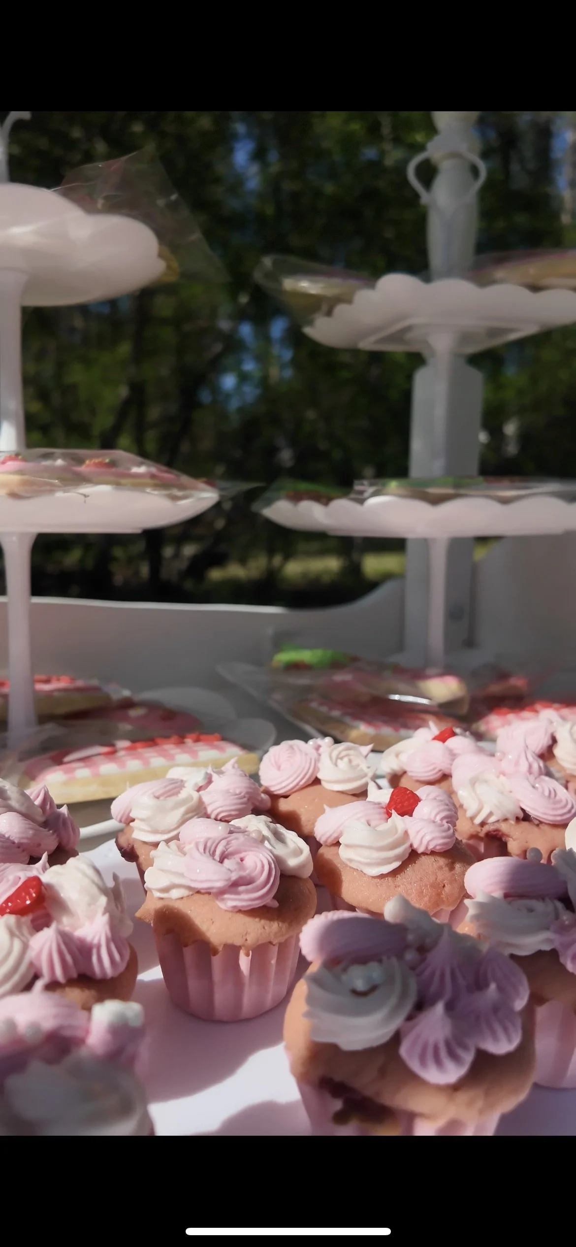 Strawberry Mini Cupcakes