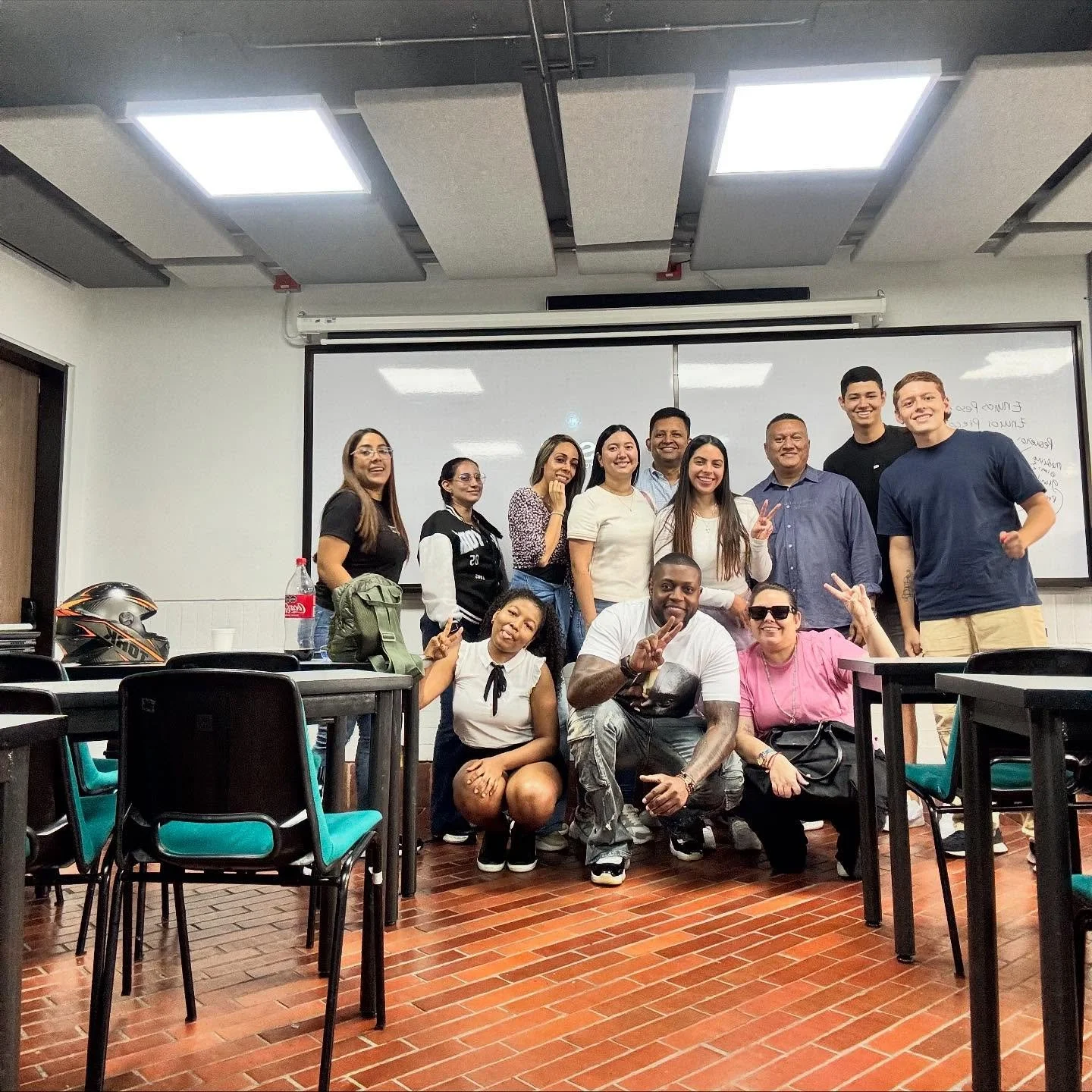 Hoy finalice tambi&eacute;n el diplomado de marketing digital de la tarde! Muchas gracias muchachos los quiero est&aacute;n en mi coraz&oacute;n @universidadautonomadeoccidente
