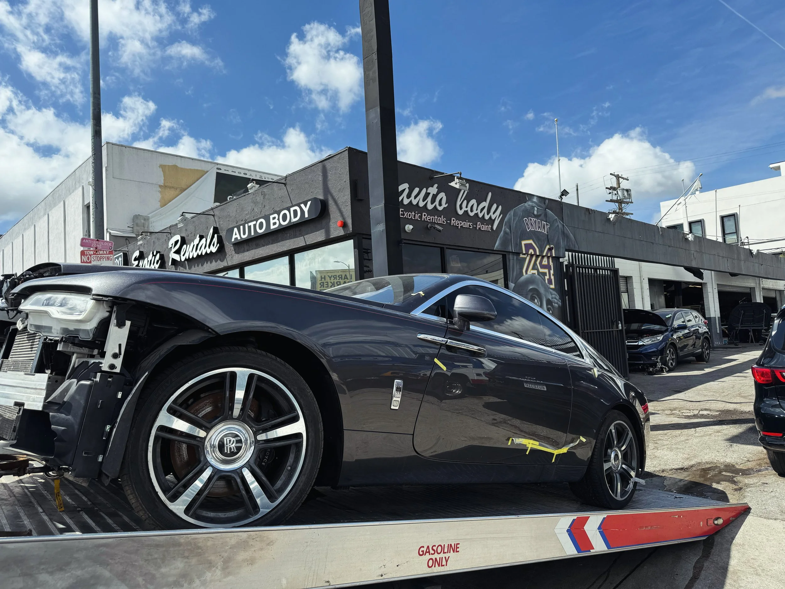 Do You Tip for Auto Body Repair? LA Owner Explains