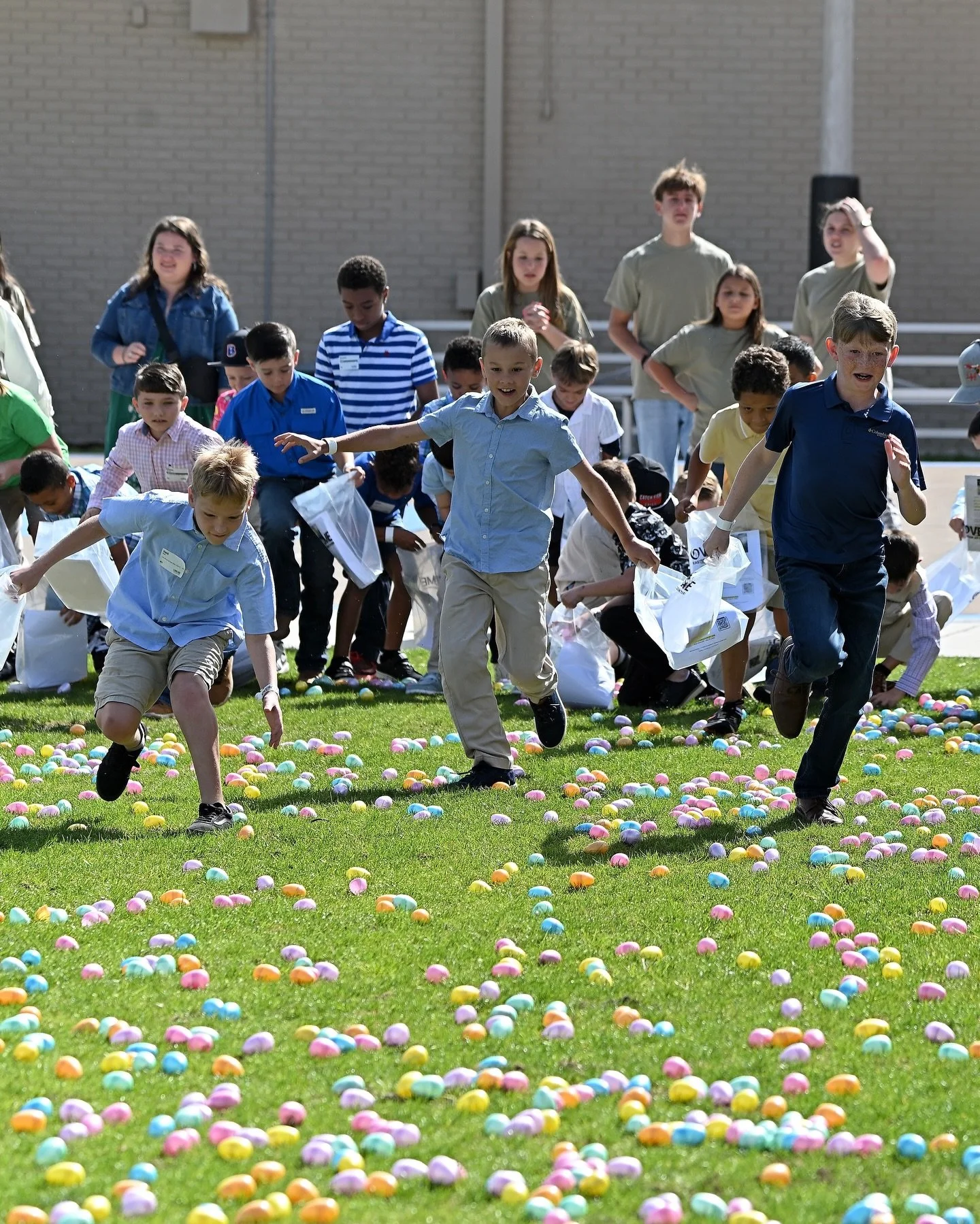 Hey Parents!

We hope you had a great Easter with your family this week as we celebrated the Resurrection of our Savior.

Tonight is Camp Cedar!! We hope your kids are excited as we lead them into worship, teaching, fun, and pizza will be provided.

