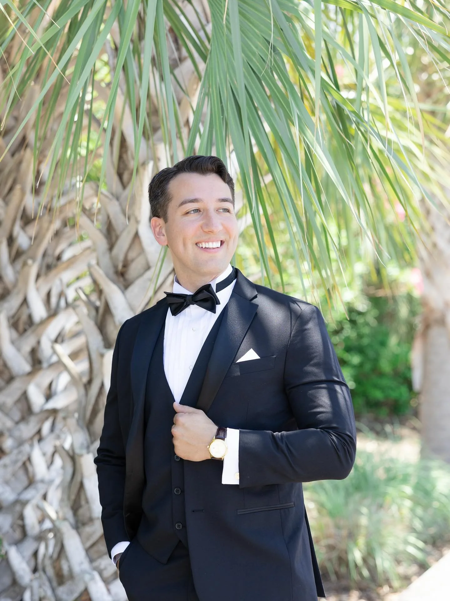 A moment for the groom 🌴

One of my favorite parts of the day is capturing the anticipation and emotion as the couple gets ready&mdash;those final moments before they finally see each other to say &ldquo;I do&rdquo; 🤍

Second shot for @raquelbaxley