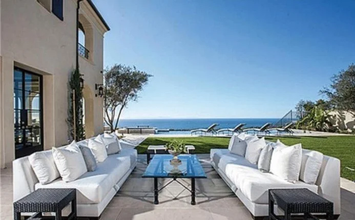 CRYSTAL COVE, NEWPORT BEACH, CALIFORNIA patio design.jpg