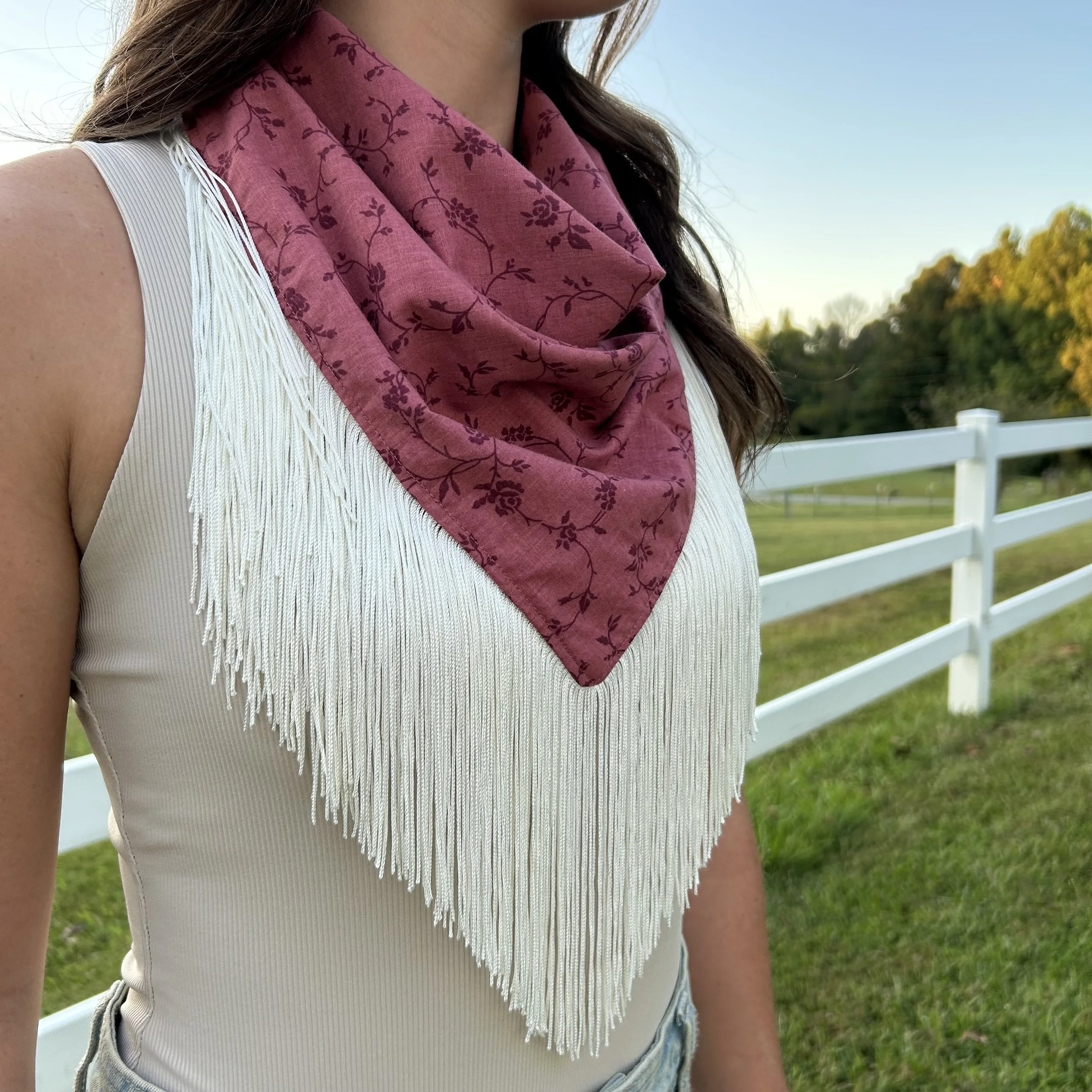 "Bulldog Belle" - light ivory fringe
