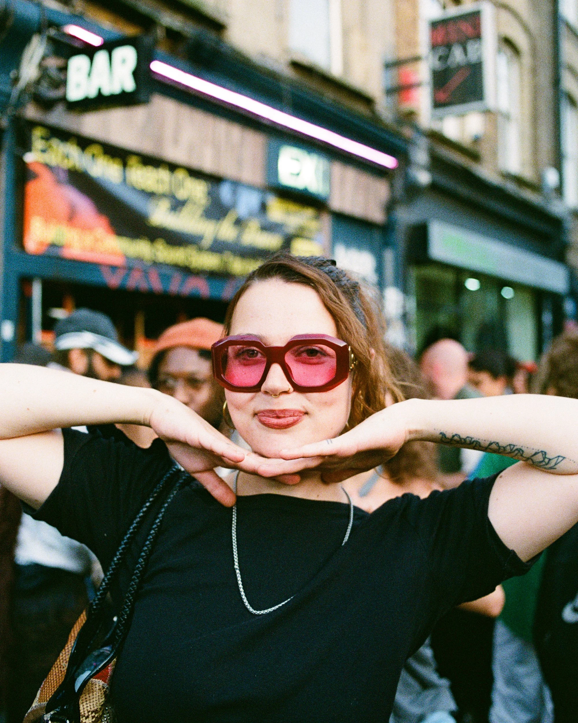 PINK FRAMES-000048090006.jpg