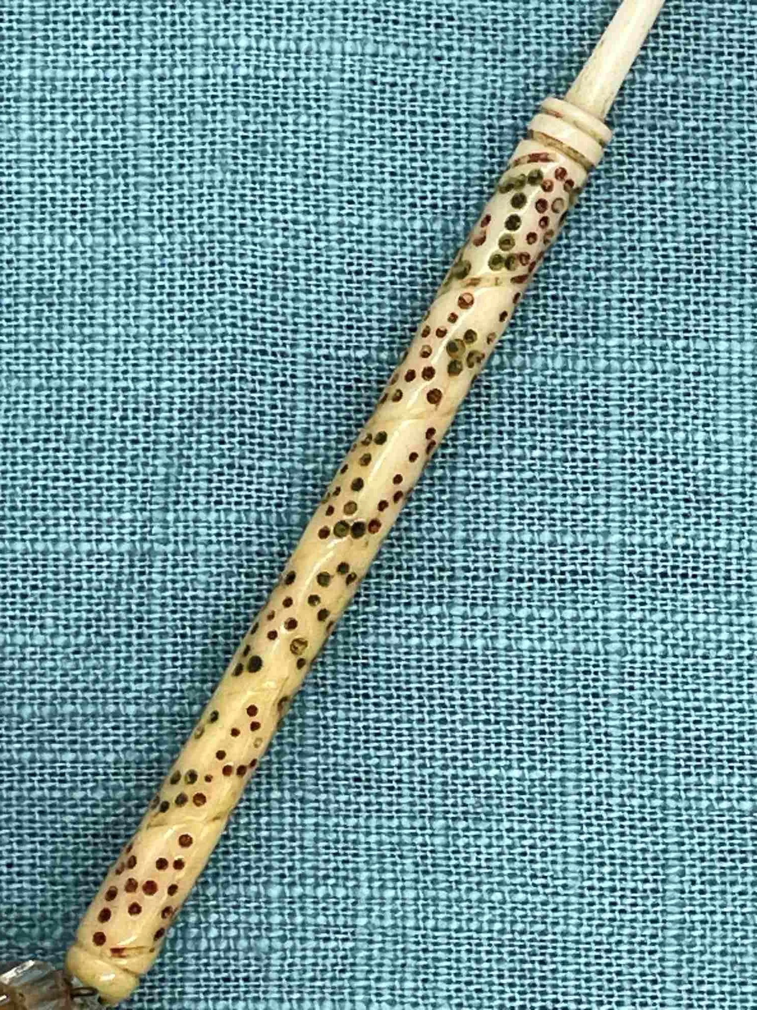 W11 Antique bone shaft b.JPG